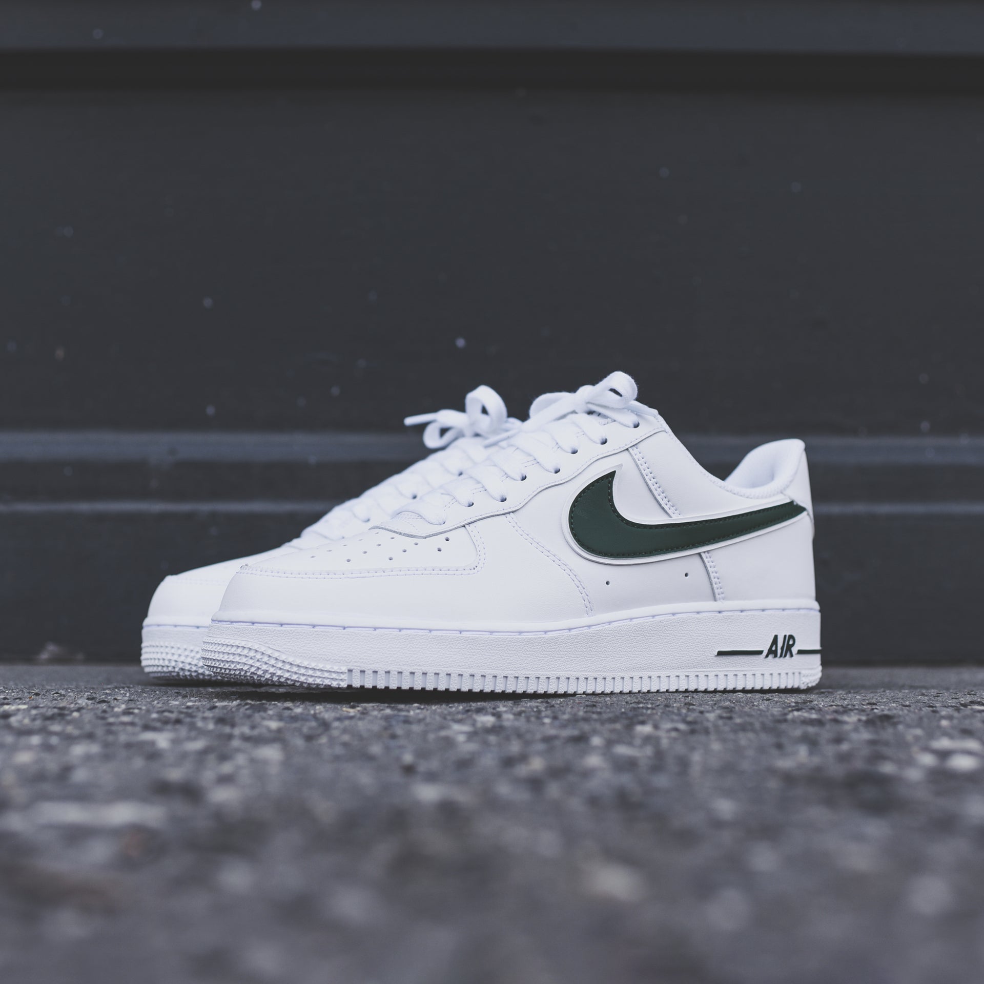 Nike Air Force 1 '07 3 - White / Cosmic Bonsai