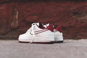 Nike Air Force 1 '07 - White / Red