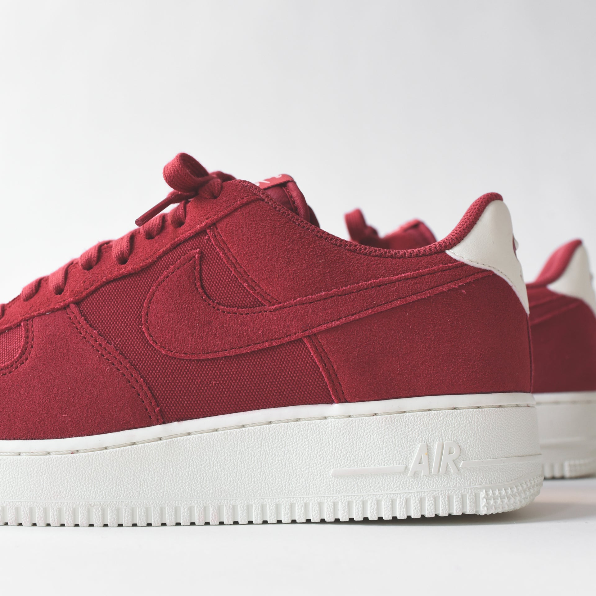 Nike Air Force 1 '07 - Red Crush / Sail