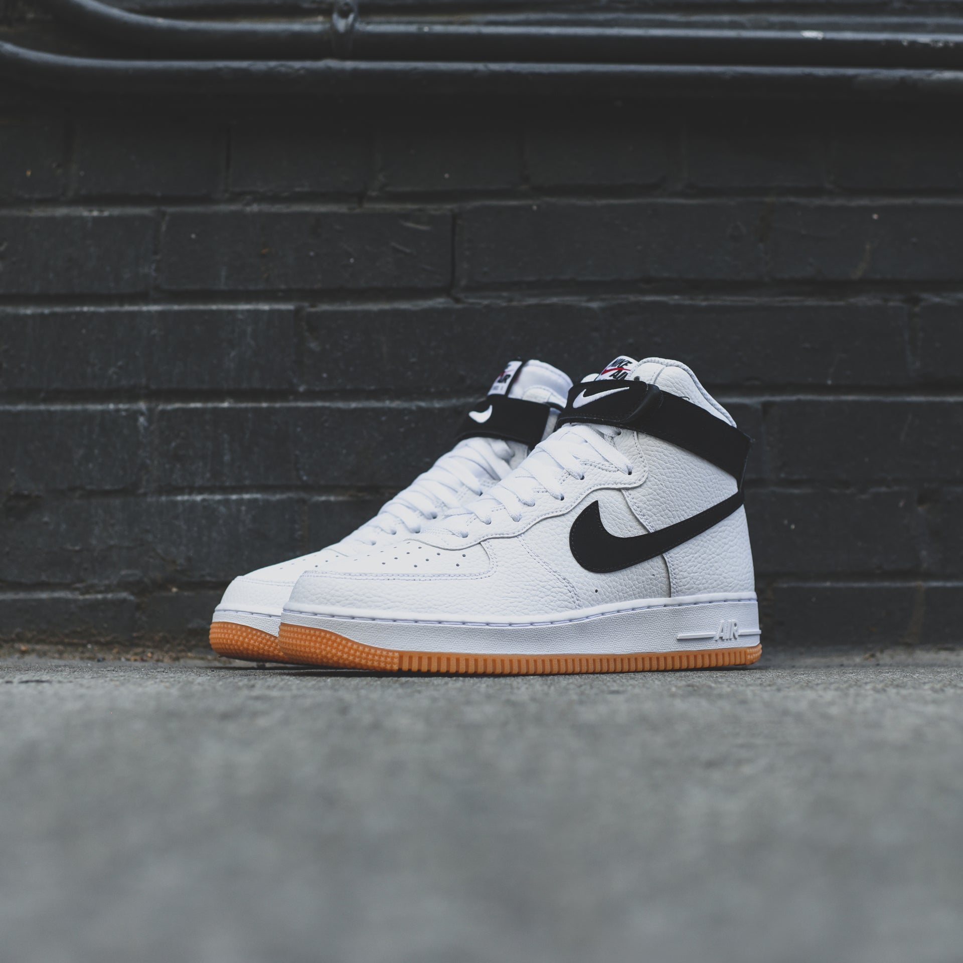 Nike Air Force 1 High '07 - White / Black / Gum