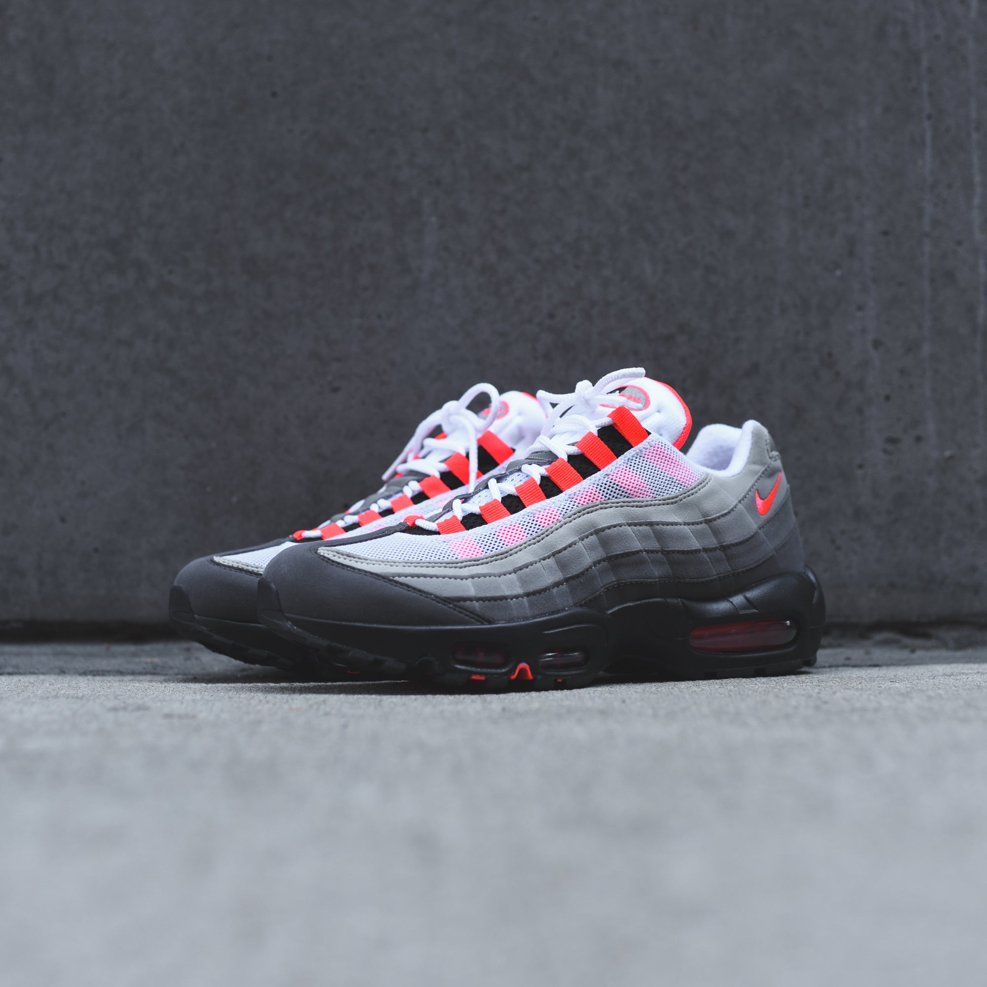 超安い Nike Kith – Red Solar / White - OG 95 Max Air スニーカー