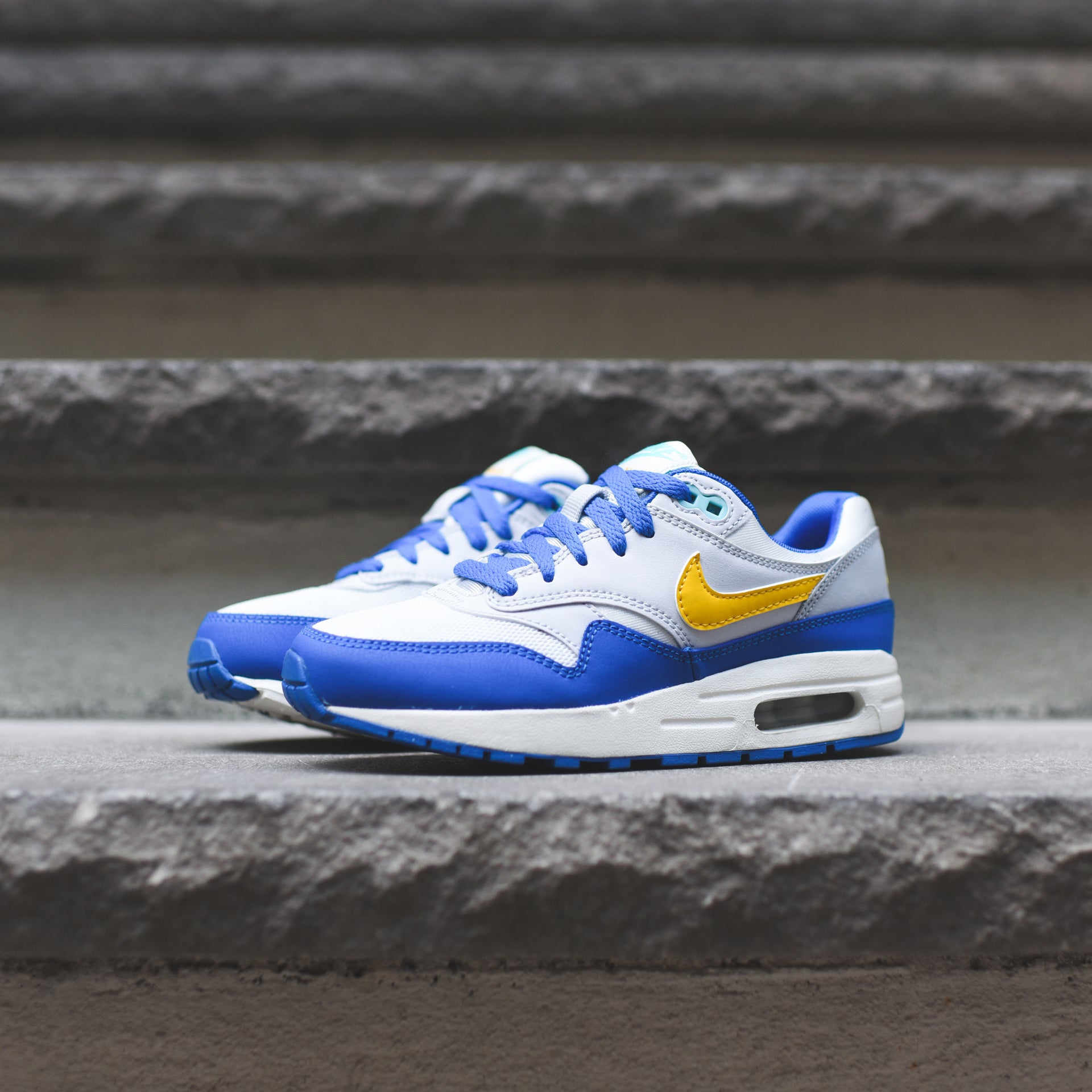 Nike Grade School Air Max 1 - Sail / Amarillo / Pure Platinum / Signal Blue