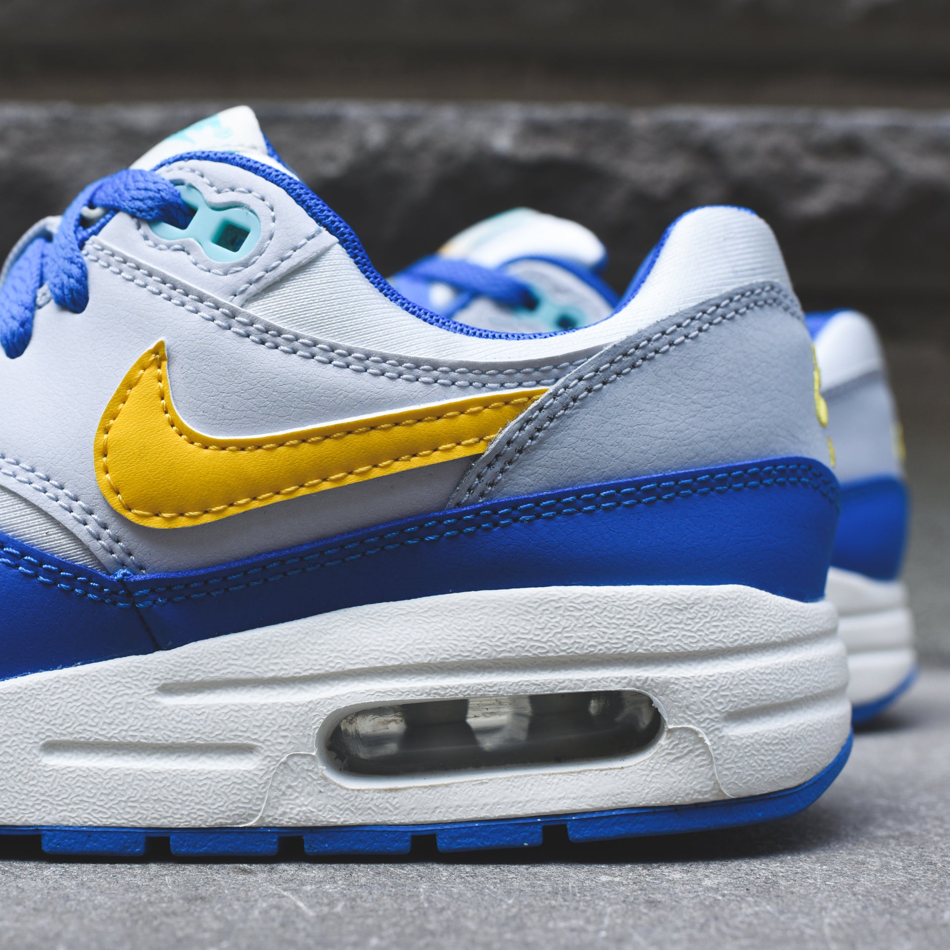 Nike Grade School Air Max 1 - Sail / Amarillo / Pure Platinum / Signal Blue