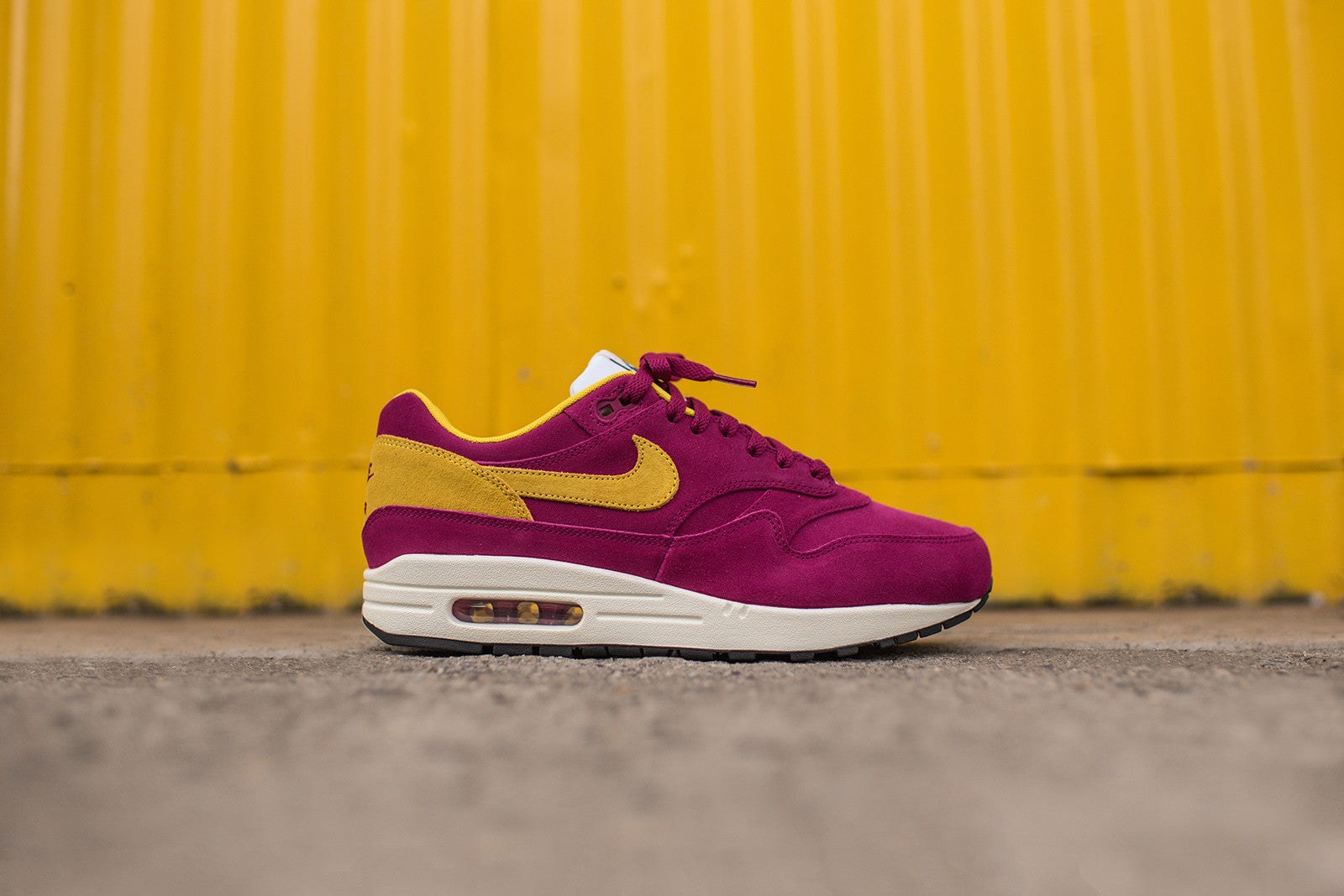 Nike Air Max 1 PRM Berry Sulfur Kith