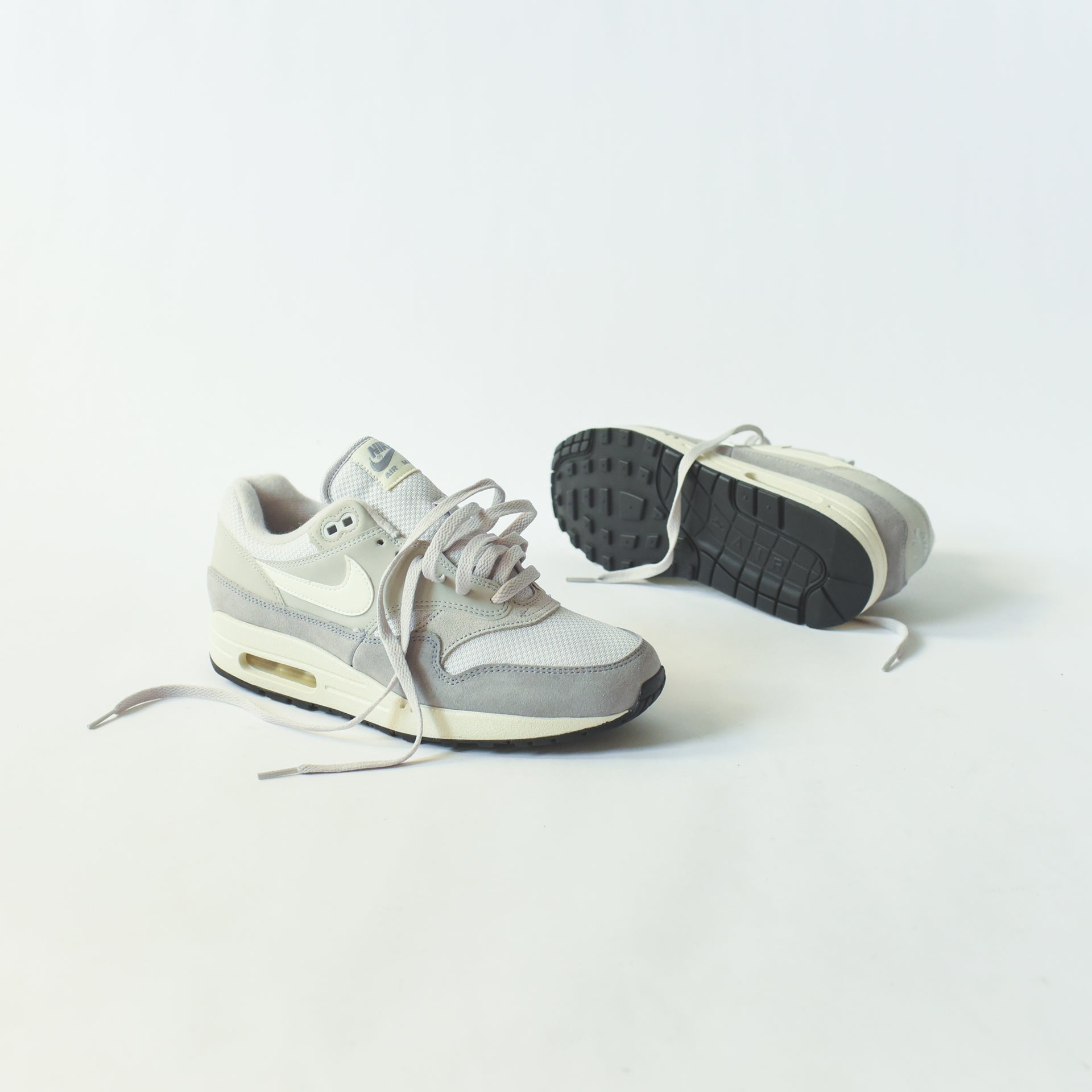 Nike Air Max Vast Grey Sail Wolf Grey – Kith