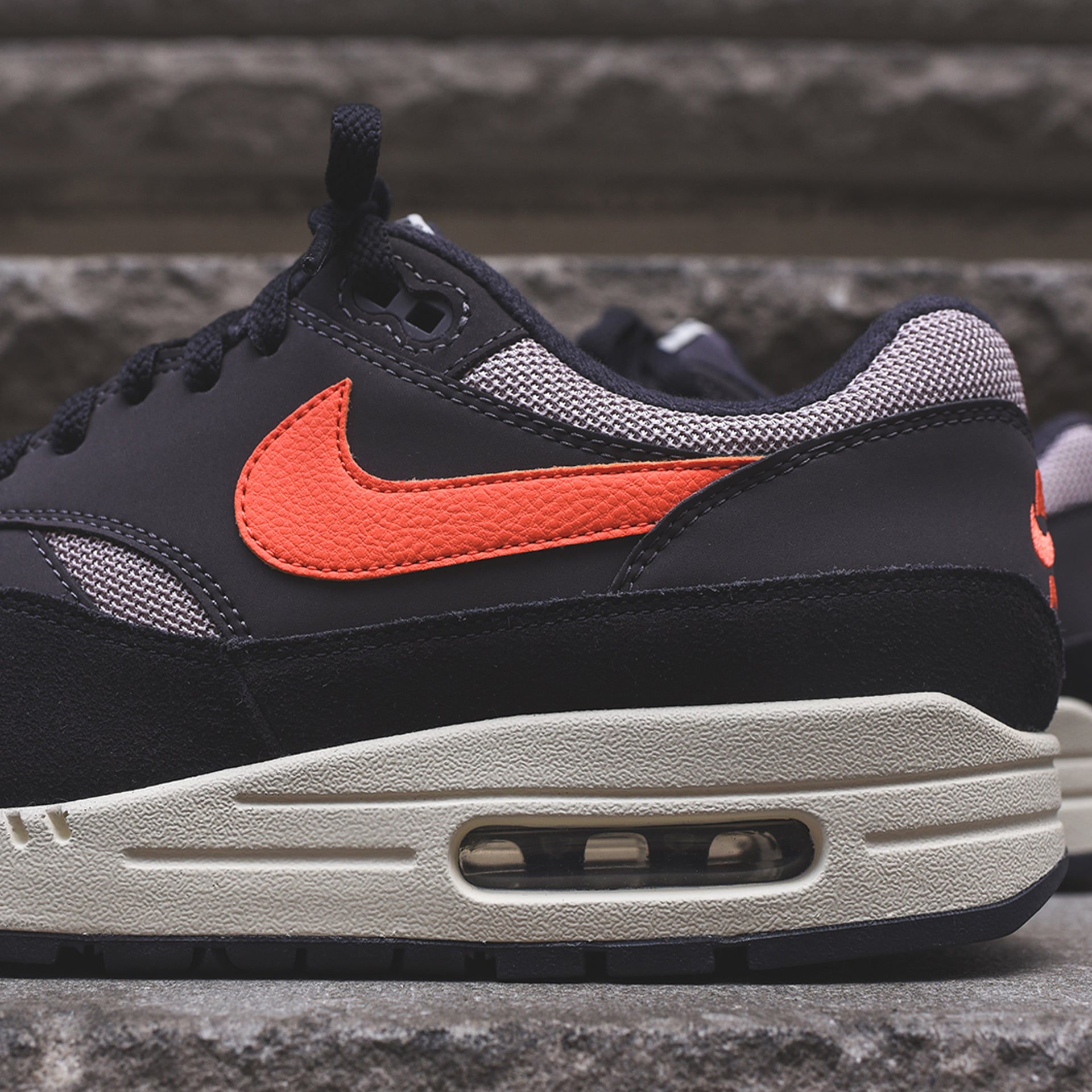 Nike Air Max 1 - Grey / Orange
