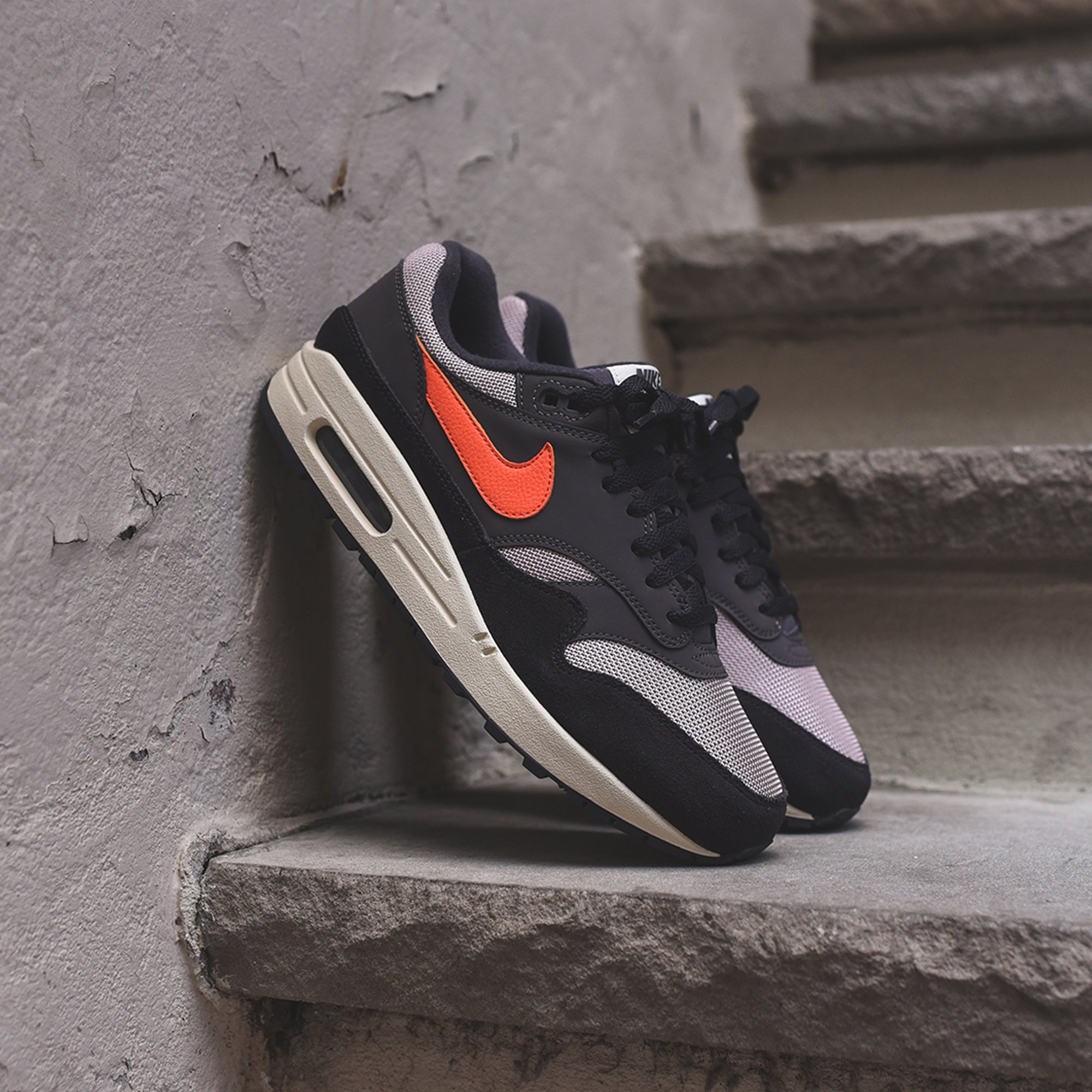 Nike air sales max 1 mango