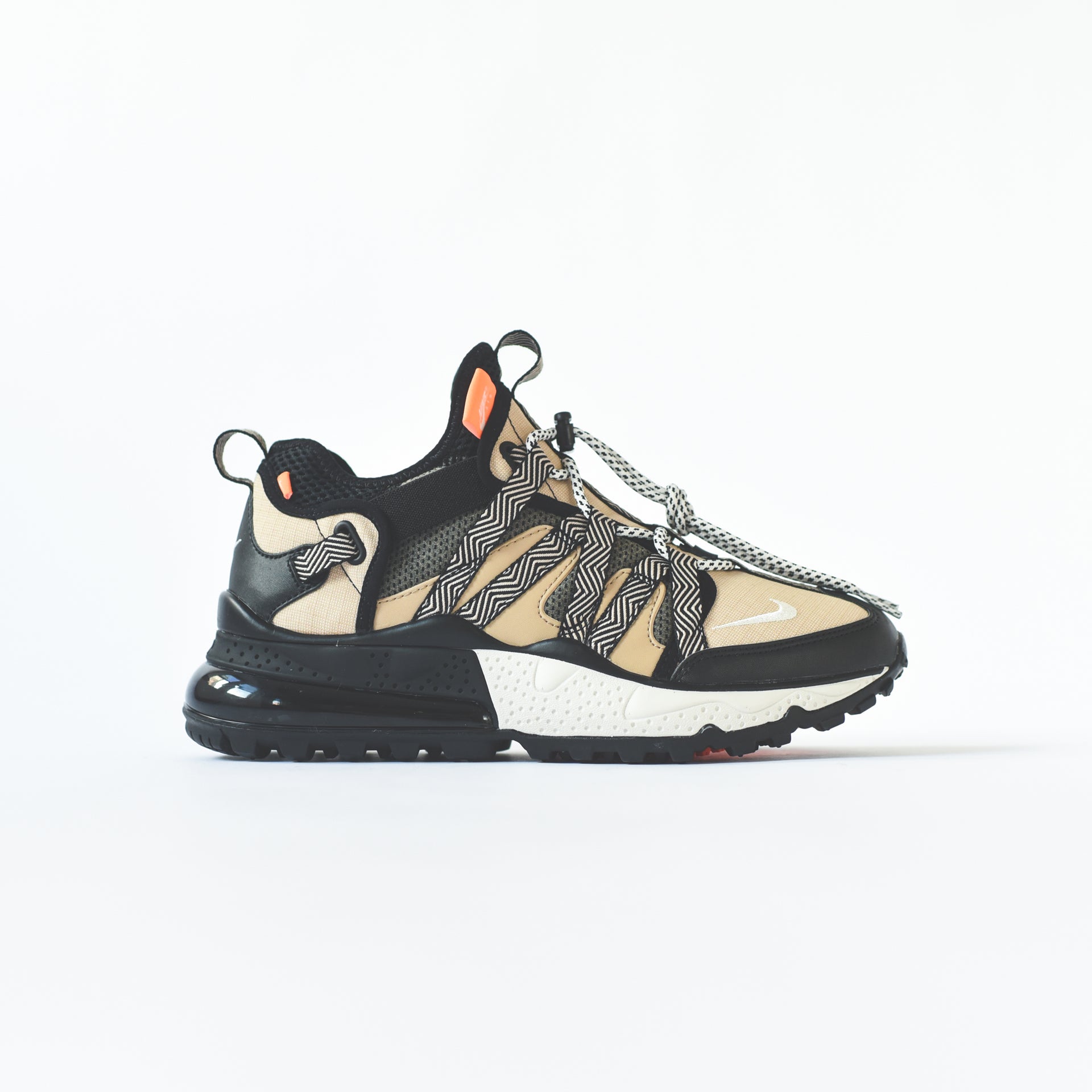 Nike Air Max 270 - Tan / Black