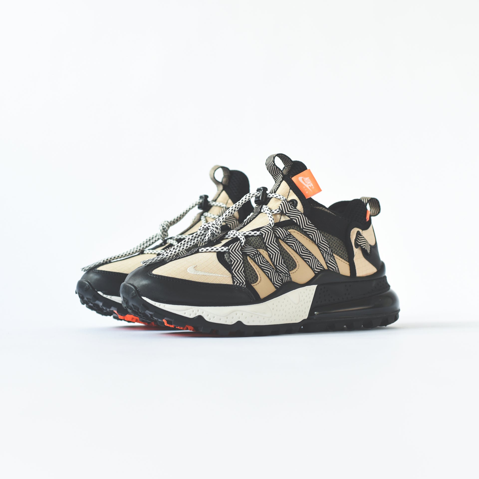 Nike Air Max 270 - Tan / Black