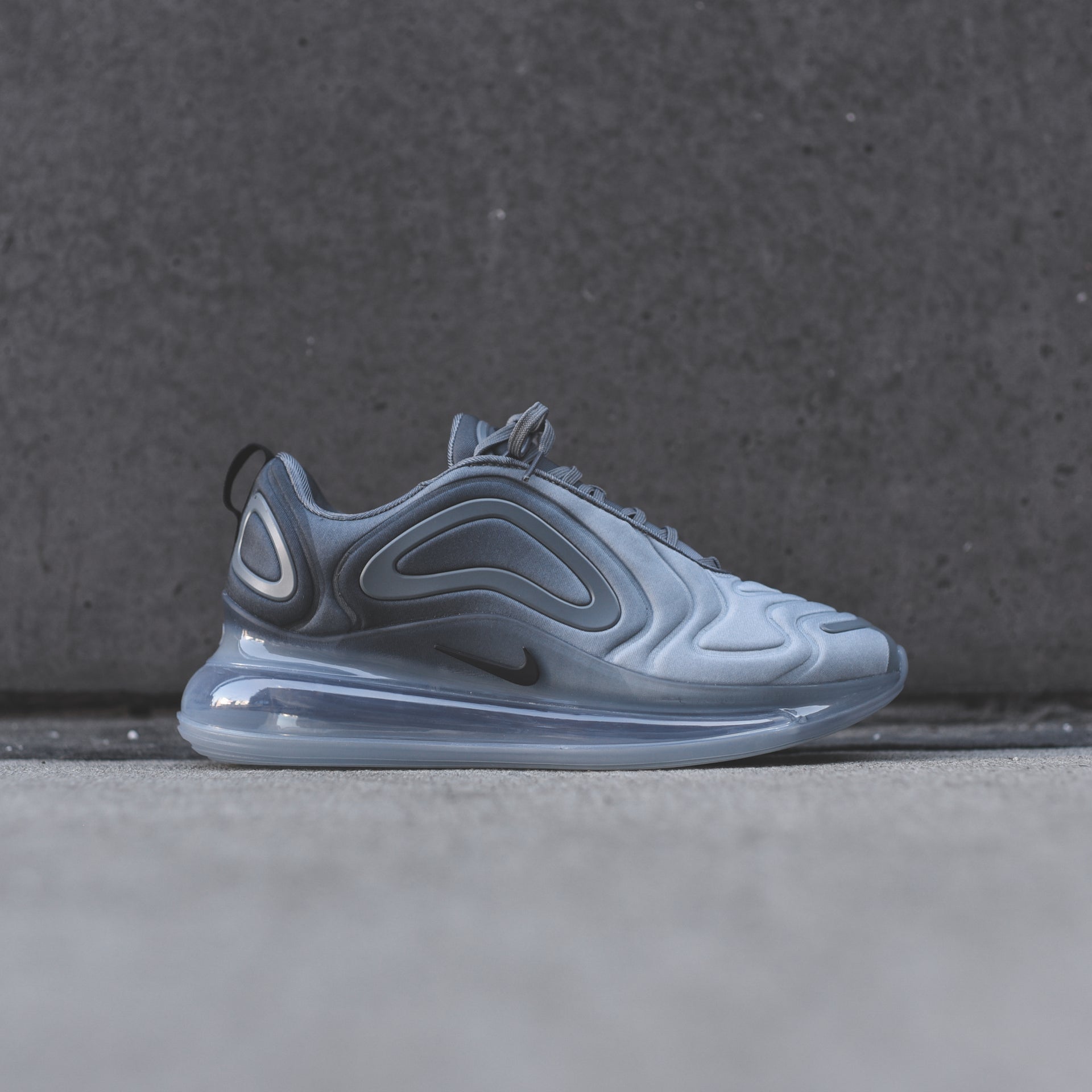 Nike WMNS Air Max 720 - Cool Grey / Black / Wolf Grey