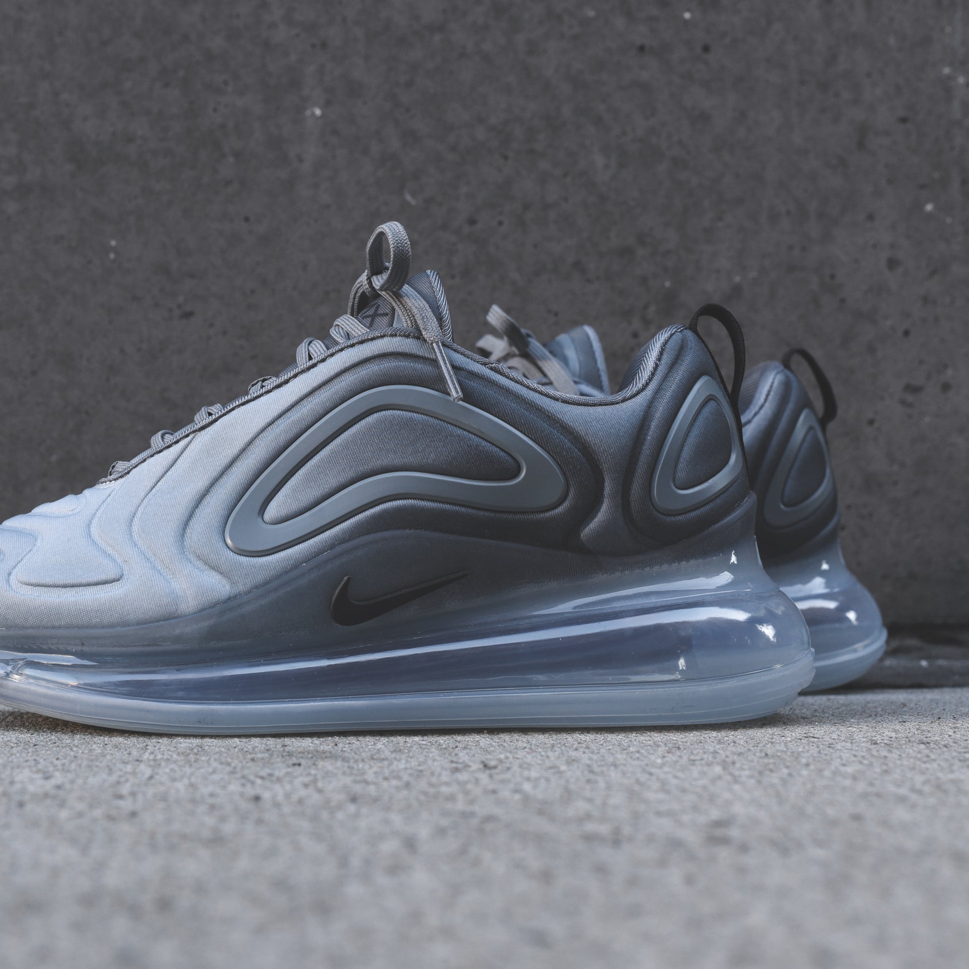 Nike WMNS Air Max 720 - Cool Grey / Black / Wolf Grey