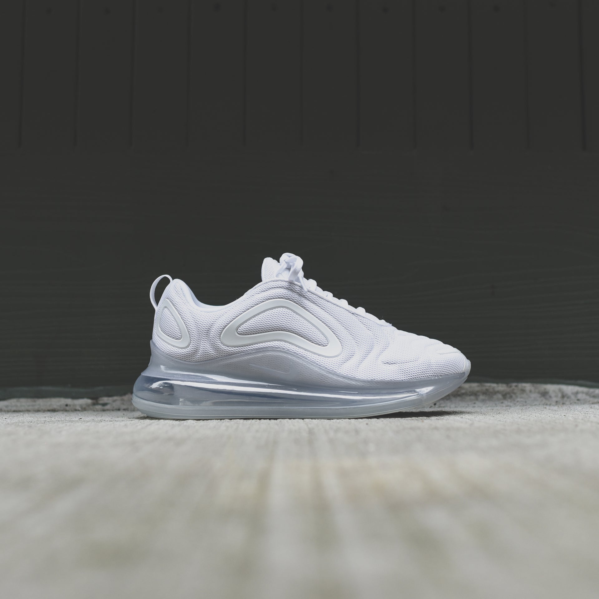 Nike Air Max 720 White Metallic Platinum – Kith