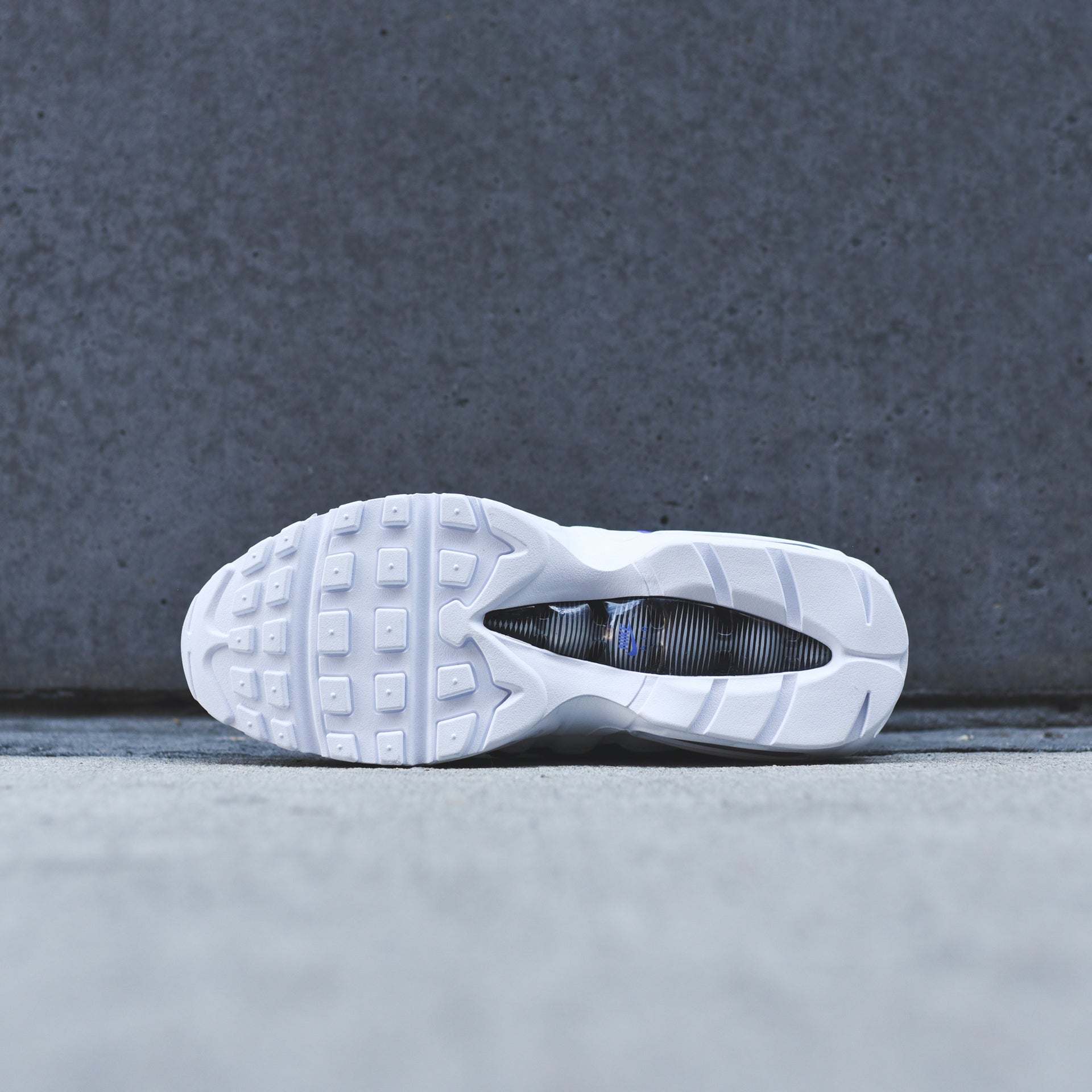 Nike Air Max 95 Essential - White / Violet