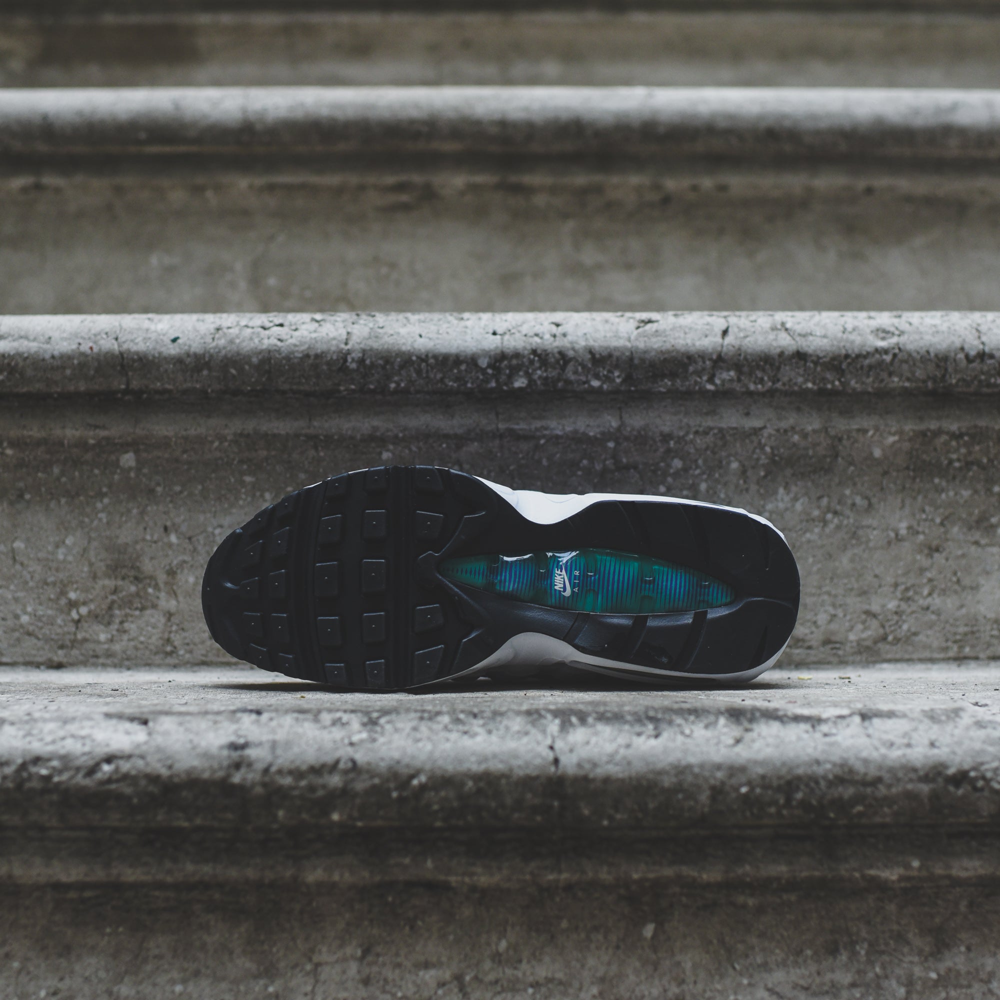 Nike Air Max 95 LV8 - White / Court Purple / Emerald Green – Kith