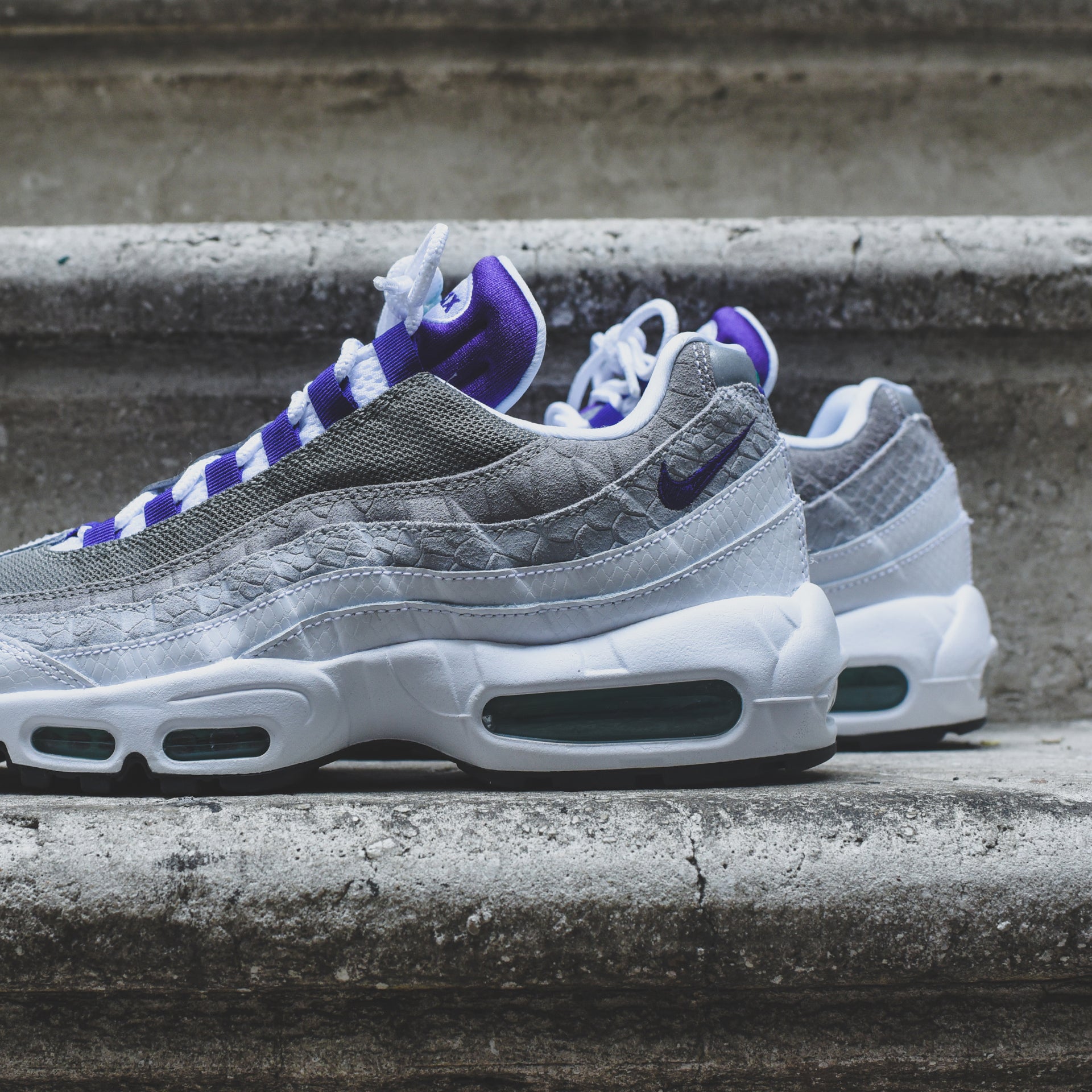 Nike Air Max 95 LV8 - White / Court Purple / Emerald Green