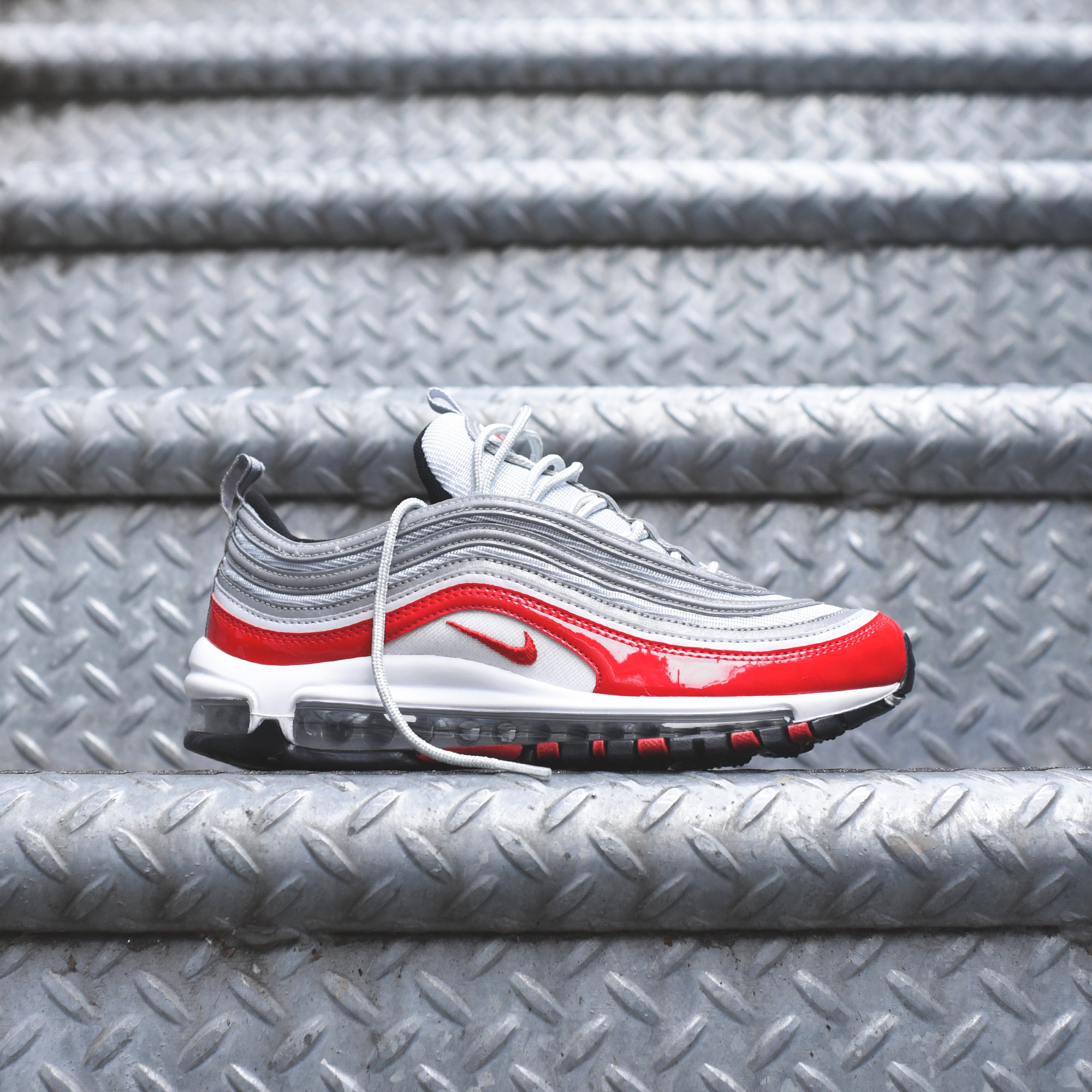Nike air max 97 pure platinum university red Clearance