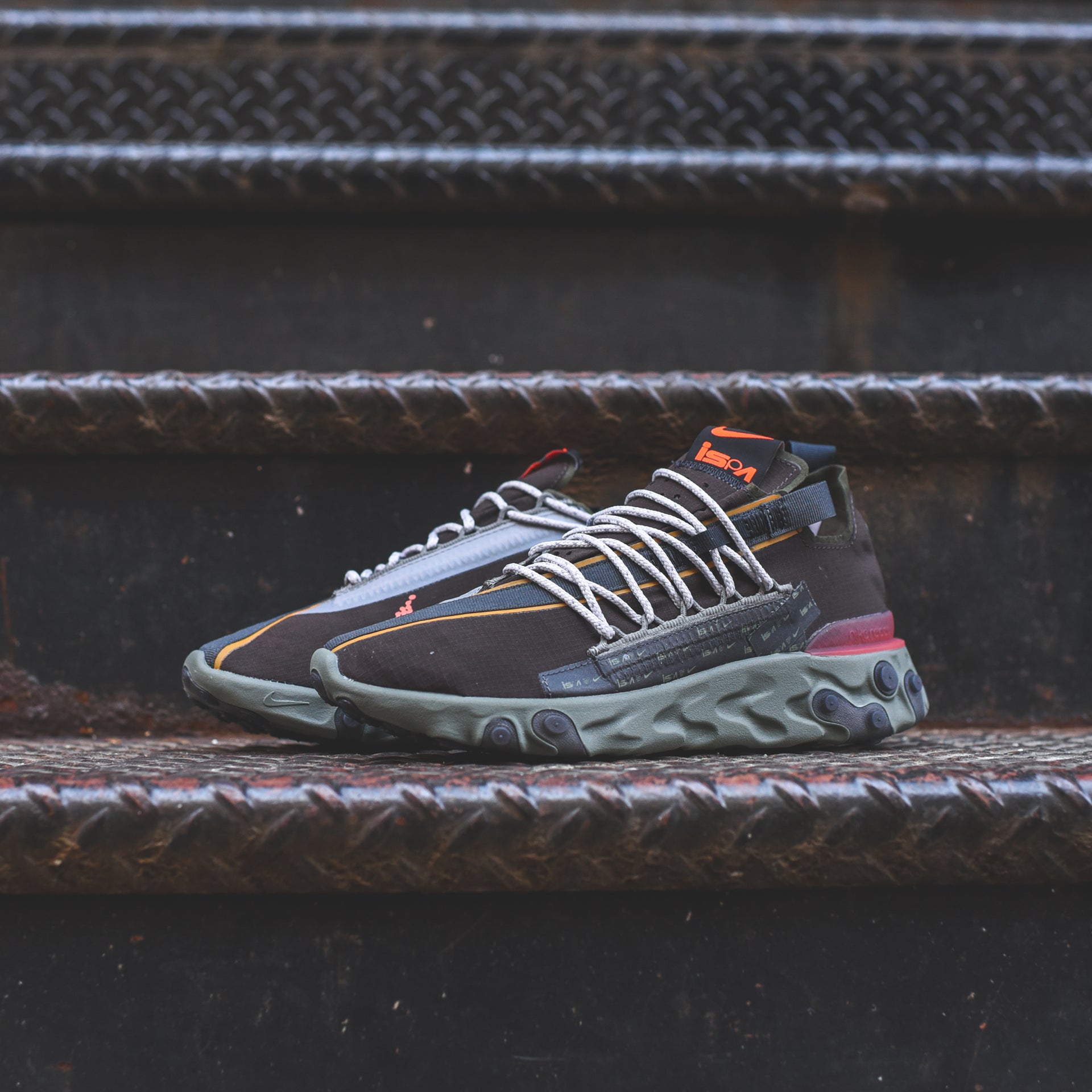 Nike ISPA React WR - Velvet Brown / Terra Orange / Dark Stucco