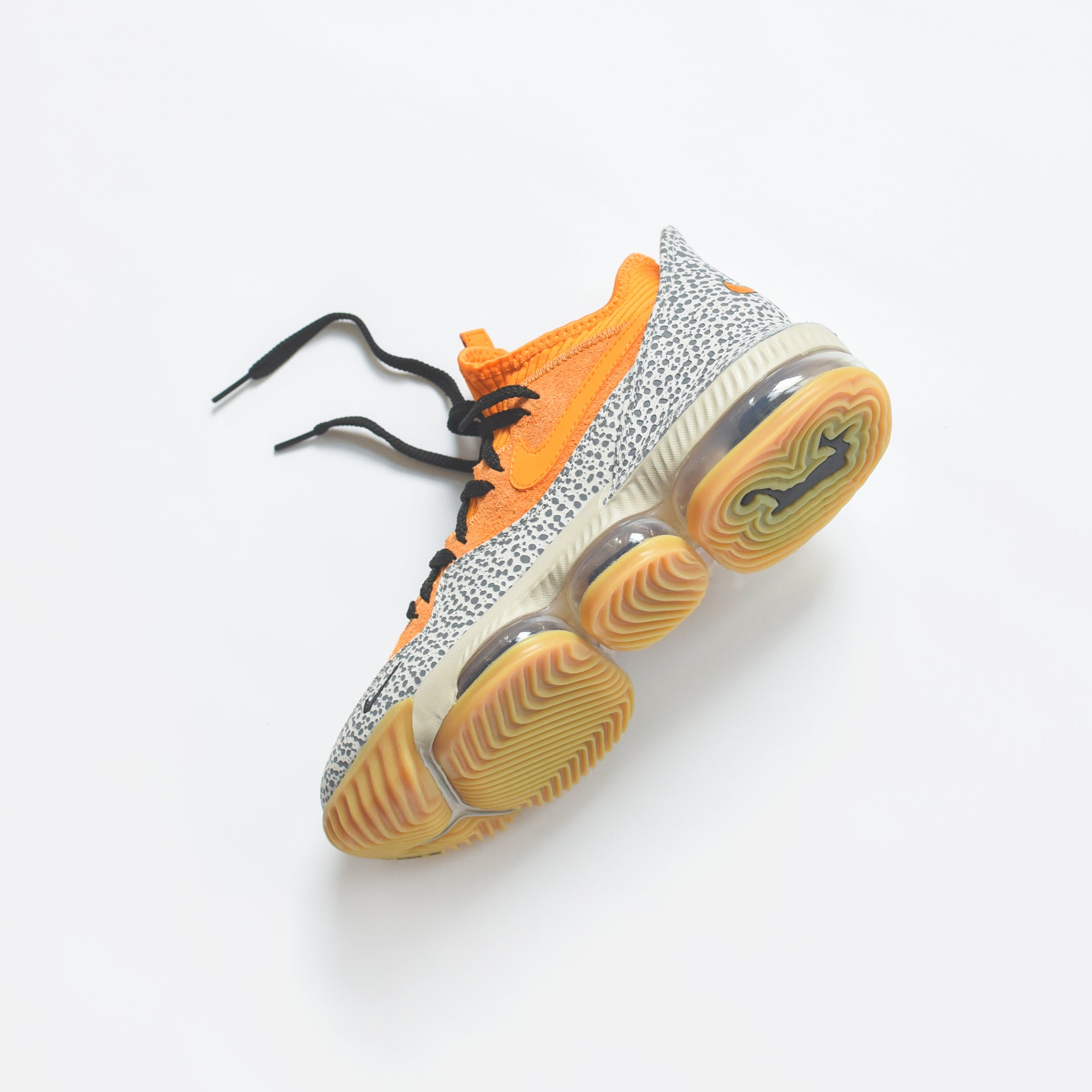 Nike x Atmos LeBron XVI Low - Kumquat / Black / Galacti