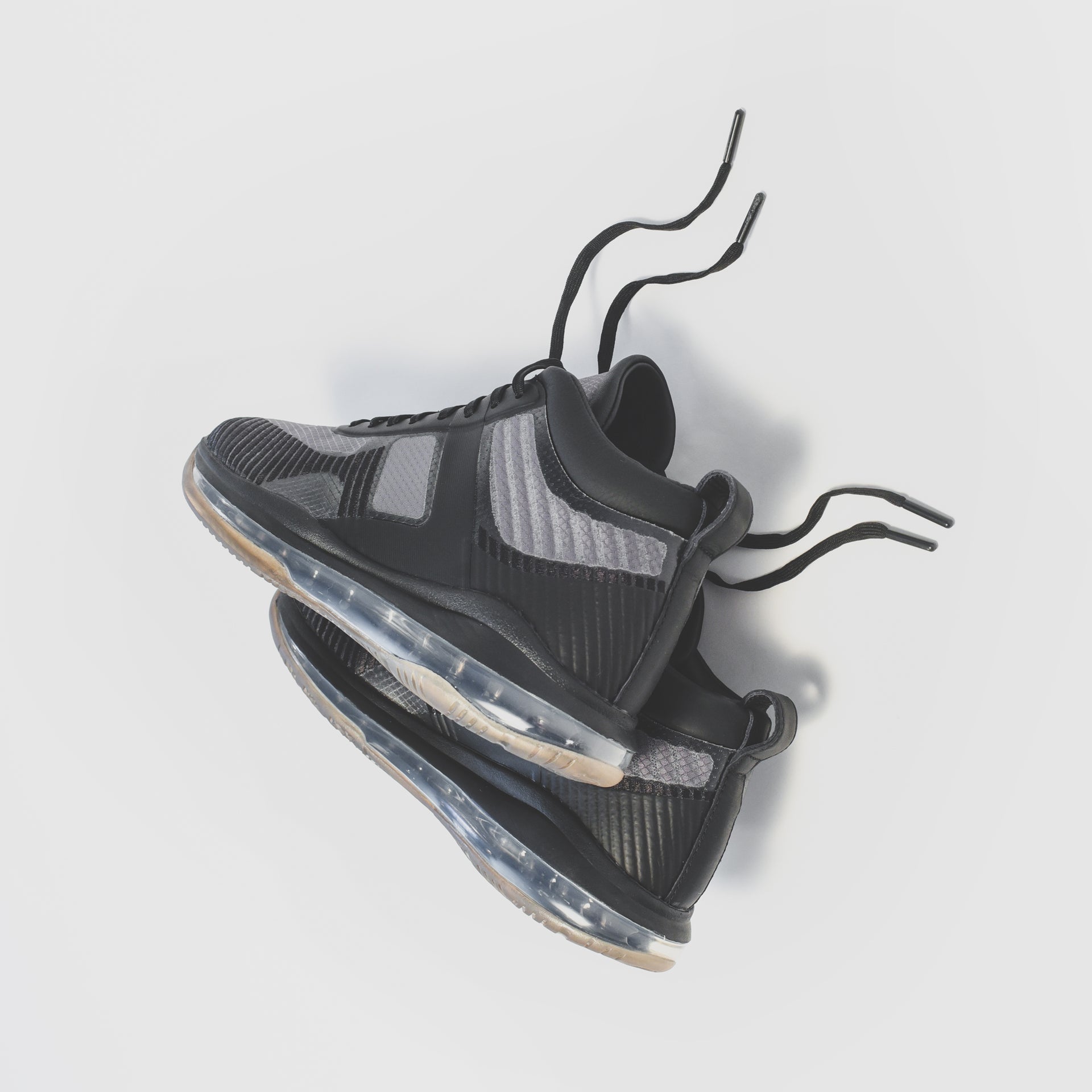 Nike x John Elliott LeBron Icon - Black / Gum / Light Brown