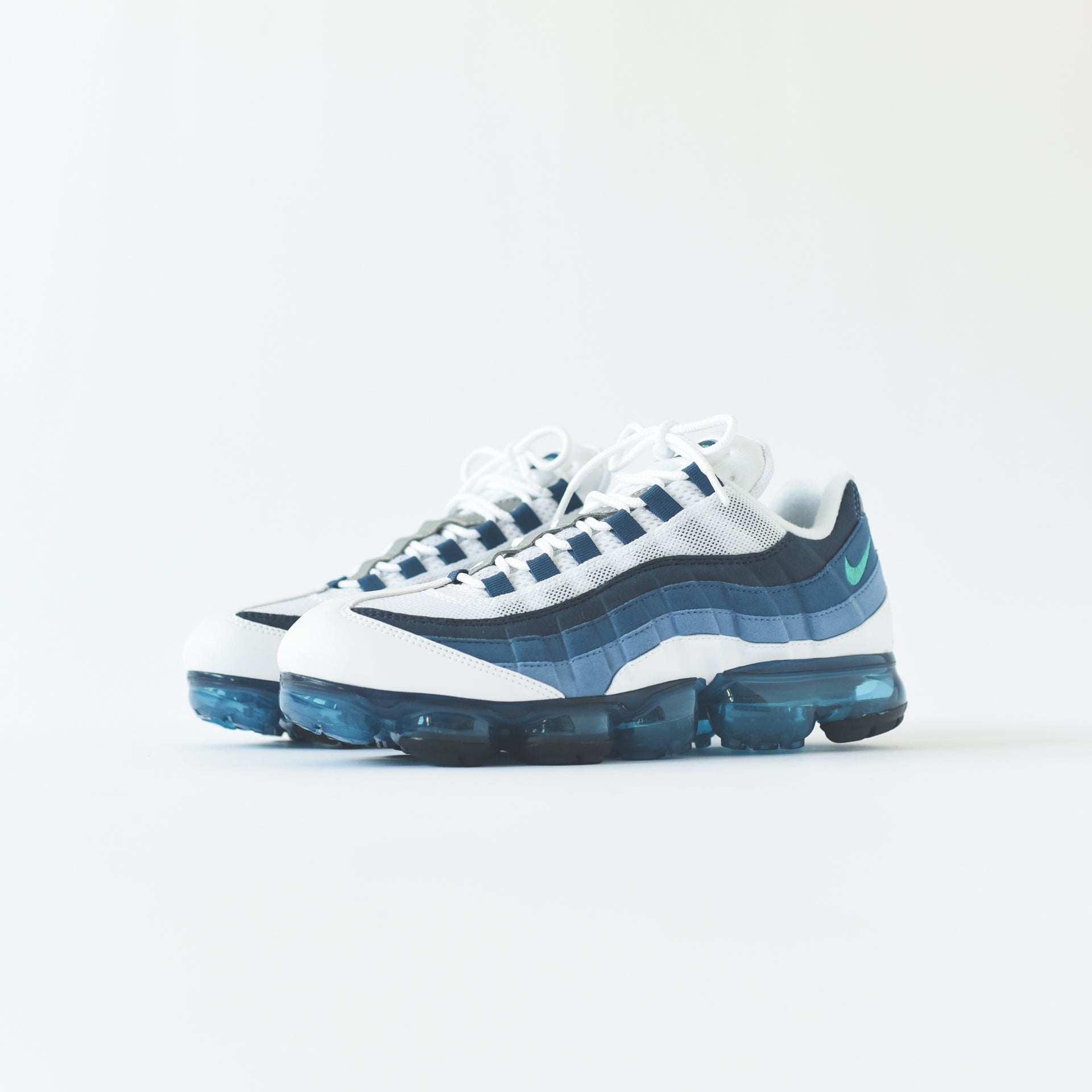 Nike Air VaporMax '95 - White / New Green / French Blue Lake