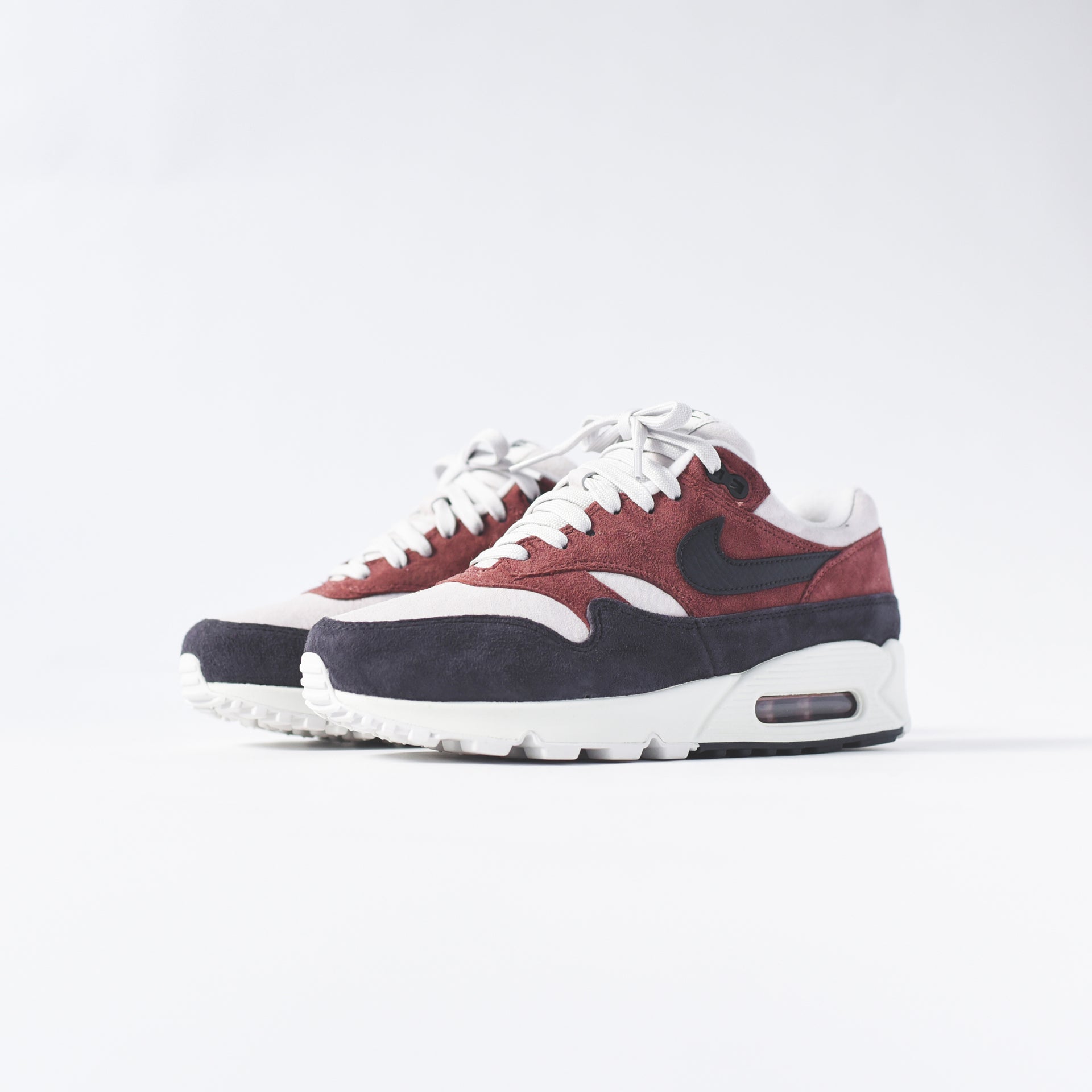 Nike WMNS Air Max 90/1 - Red Sepia / Oil Grey / Vast Grey
