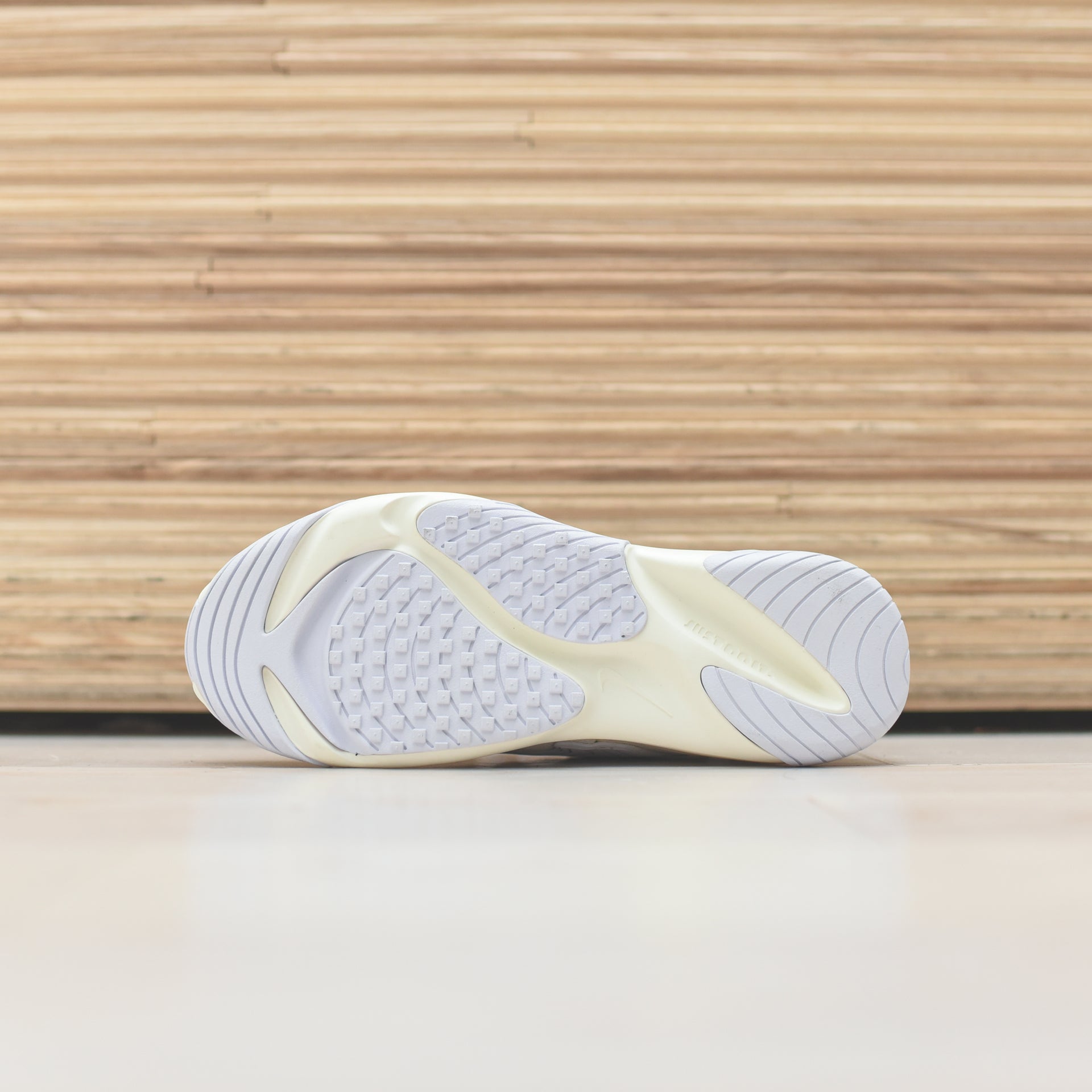 Nike WMNS Zoom 2K - Sail / White / Black