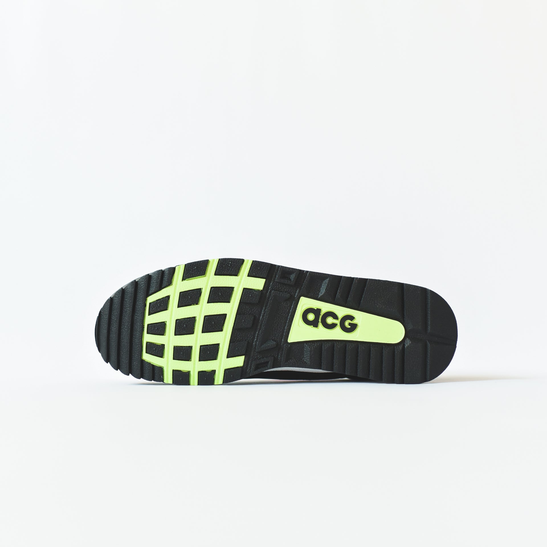 Nike ACG Air Wildwood - Pure Platinum / Comet Red / Mist