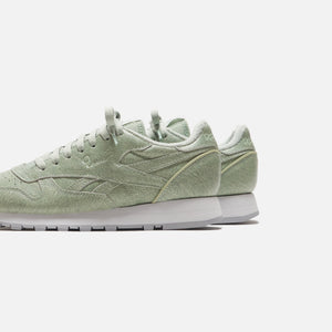 Reebok Classic Leather - Light Sage / Footwear White / Cold Grey 2
