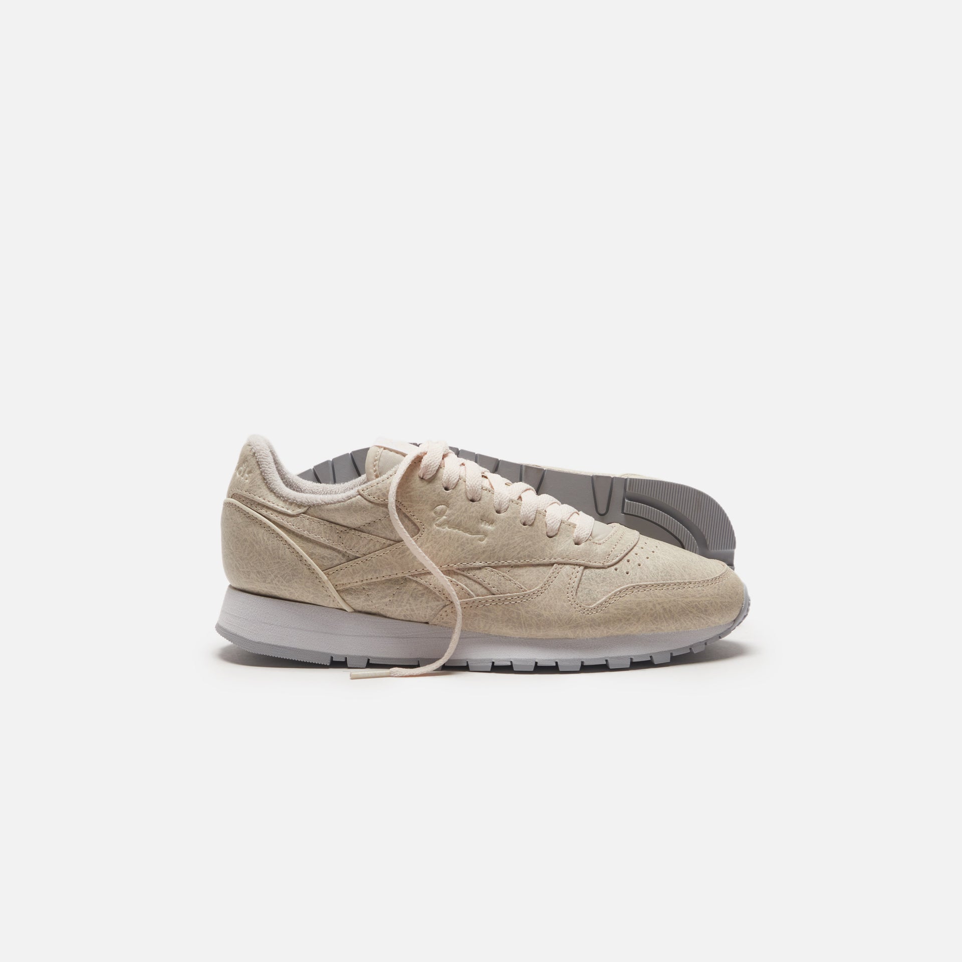 Reebok Classic Leather - Sandtrap / White / Grey