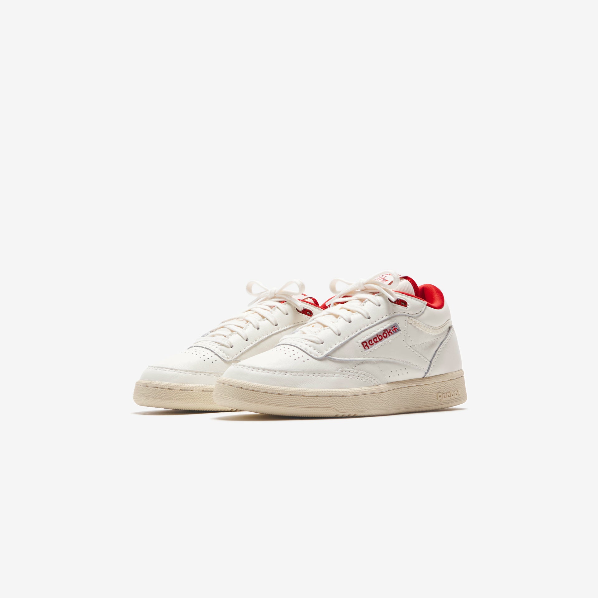Reebok Club C Mid II Vintage - Chalk / Alabaster / Flash Red
