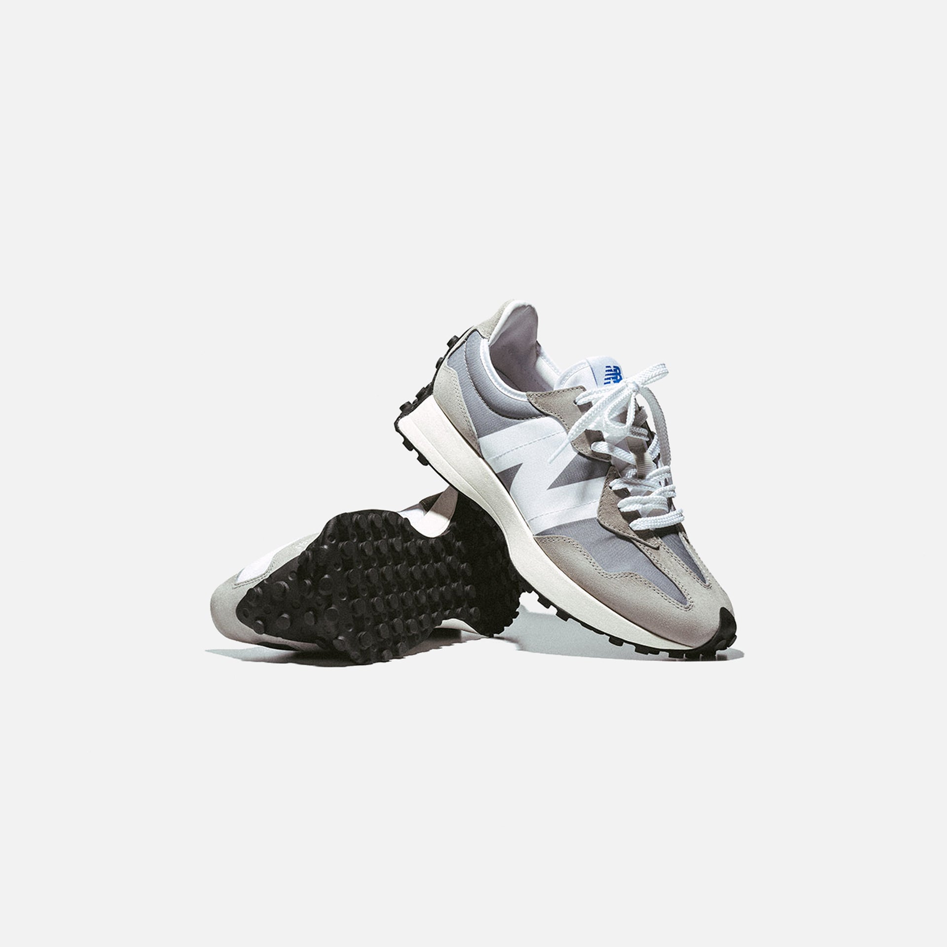 New Balance 327 - Grey / White