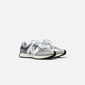 New Balance 327 - Grey / White