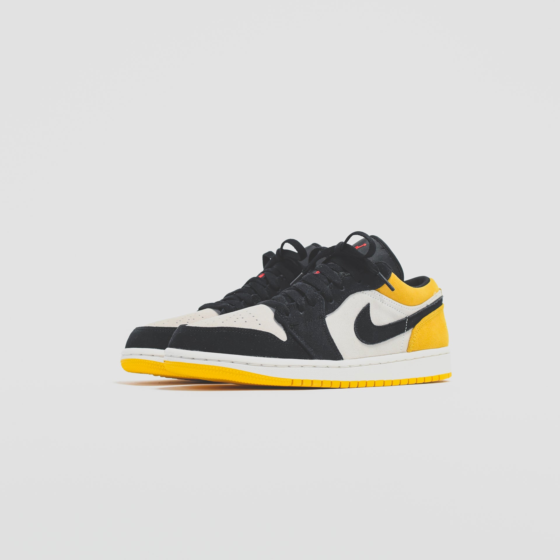 Nike Air Jordan 1 Low - Sail / Gym Red / University Gold / Black