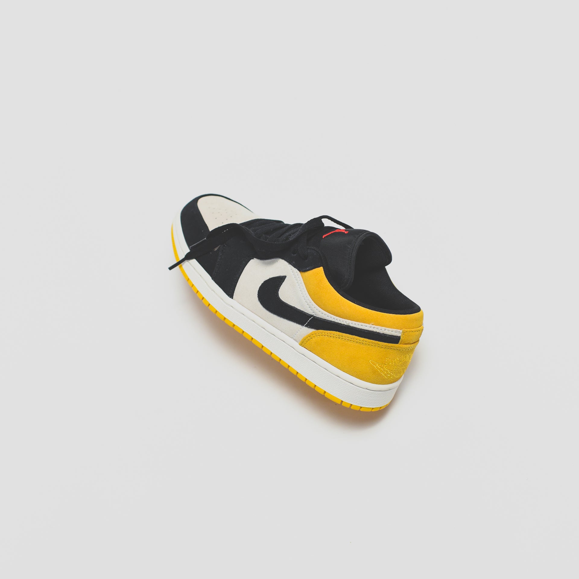 Nike Air Jordan 1 Low - Sail / Gym Red / University Gold / Black