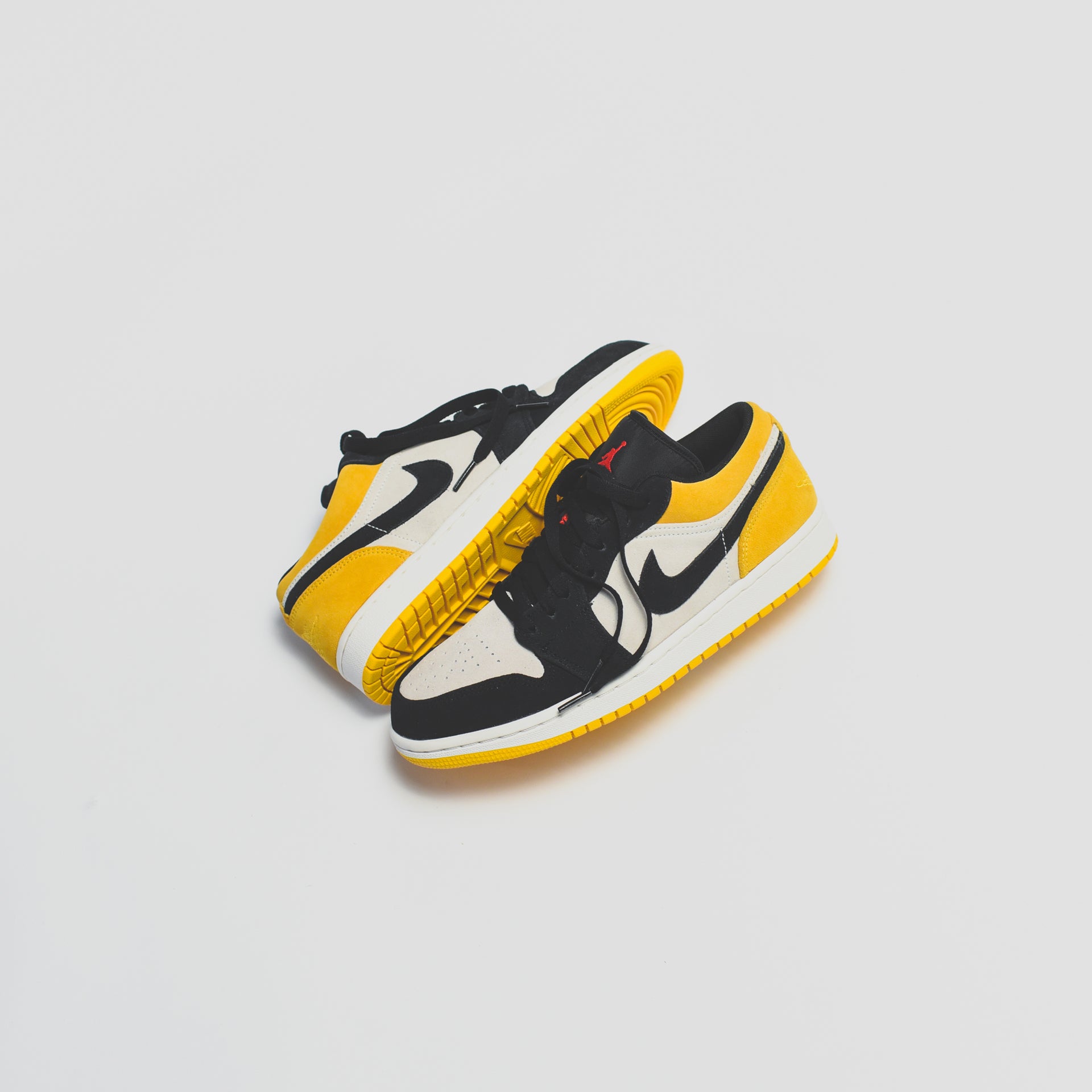 Nike Air Jordan 1 Low - Sail / Gym Red / University Gold / Black