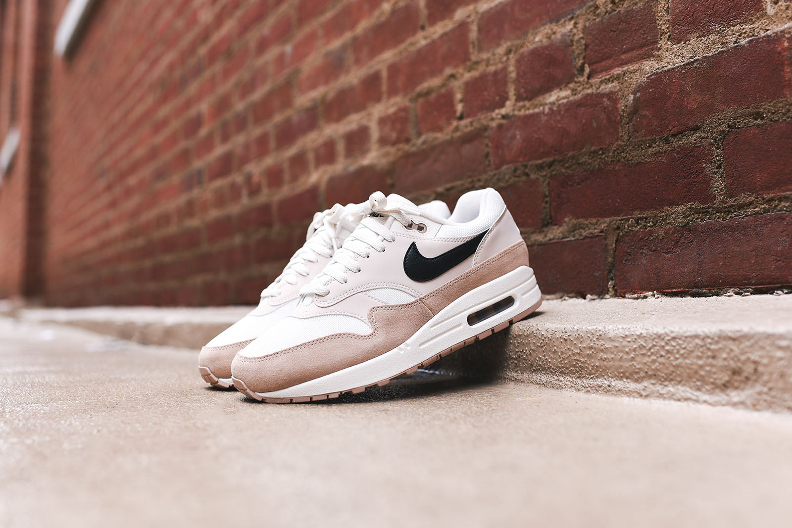 Nike air discount max 1 sand