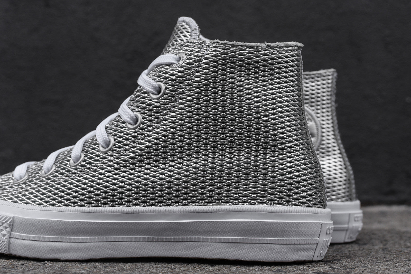 Converse WMNS Chuck II High Top - Metallic Silver
