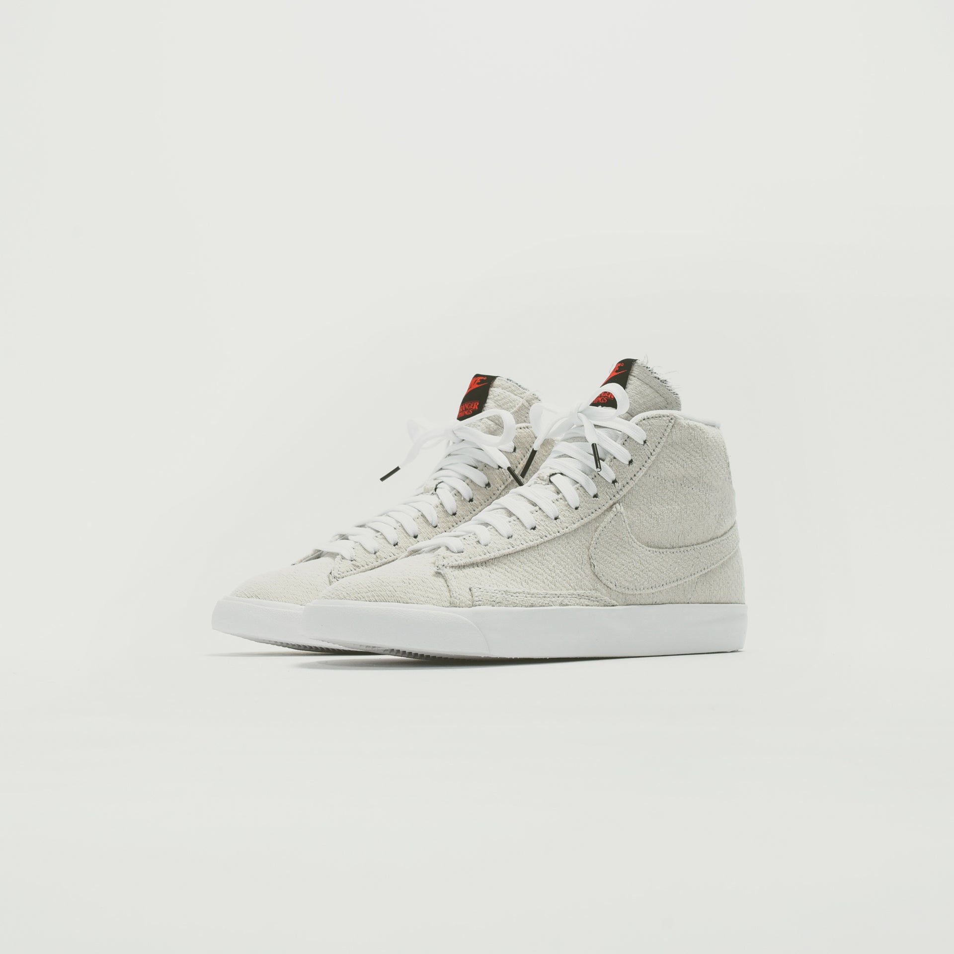 Nike x Stranger Things Blazer Mid UD - Sail / Deep Royal Blue