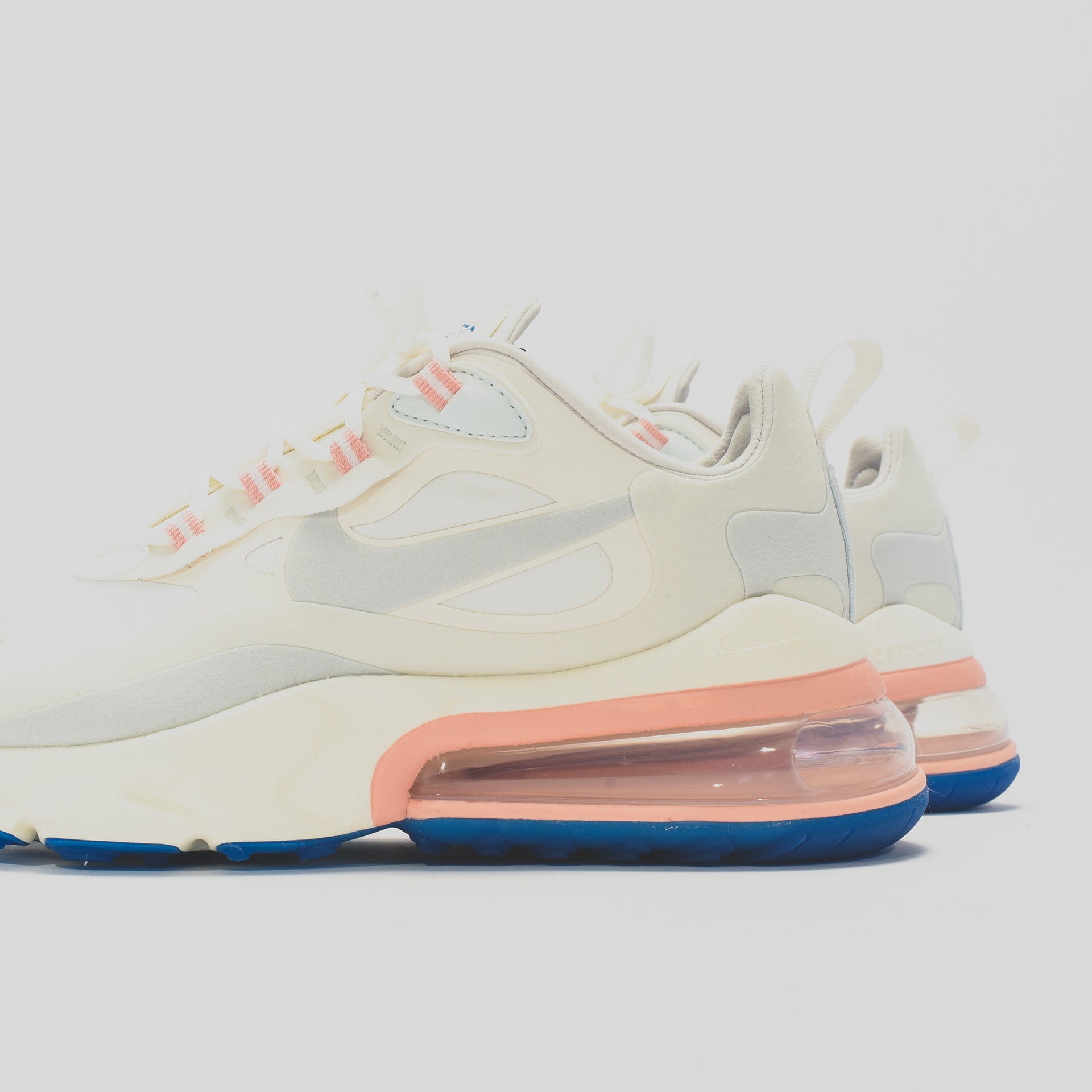 Nike WMNS Air Max 270 React - Summit White / Ghost Aqua / Phantom