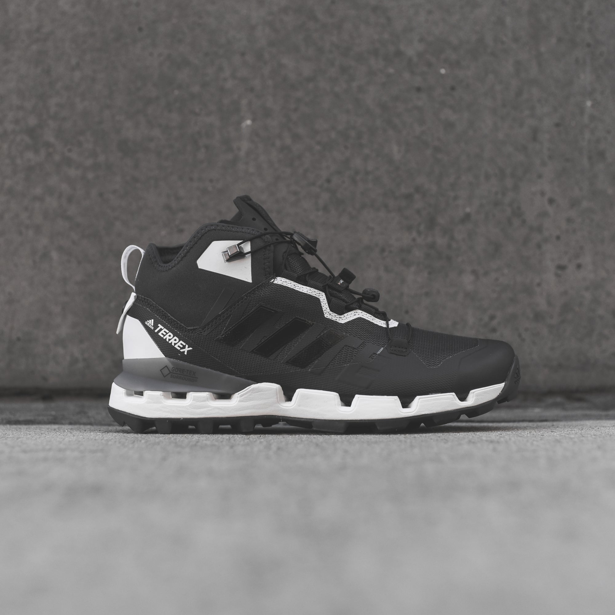 Adidas consortium x white best sale mountaineering terrex 2 gtx