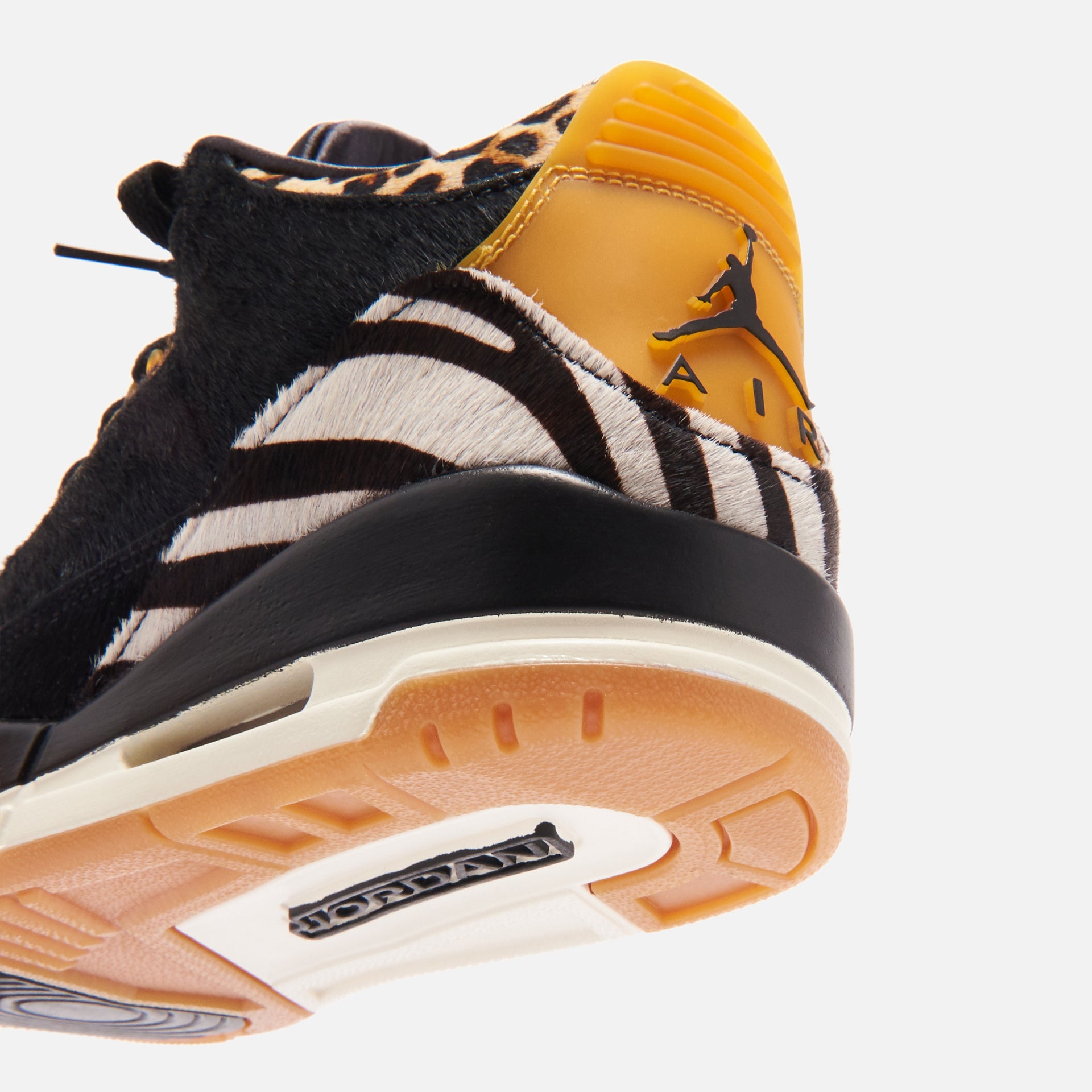 Nike Air Jordan 3 Retro SE Animal Instinct - Black / Dark Mocha / Rope / Mulitcolor