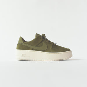 Nike WMNS Air Force 1 Sage Low - Olive / White