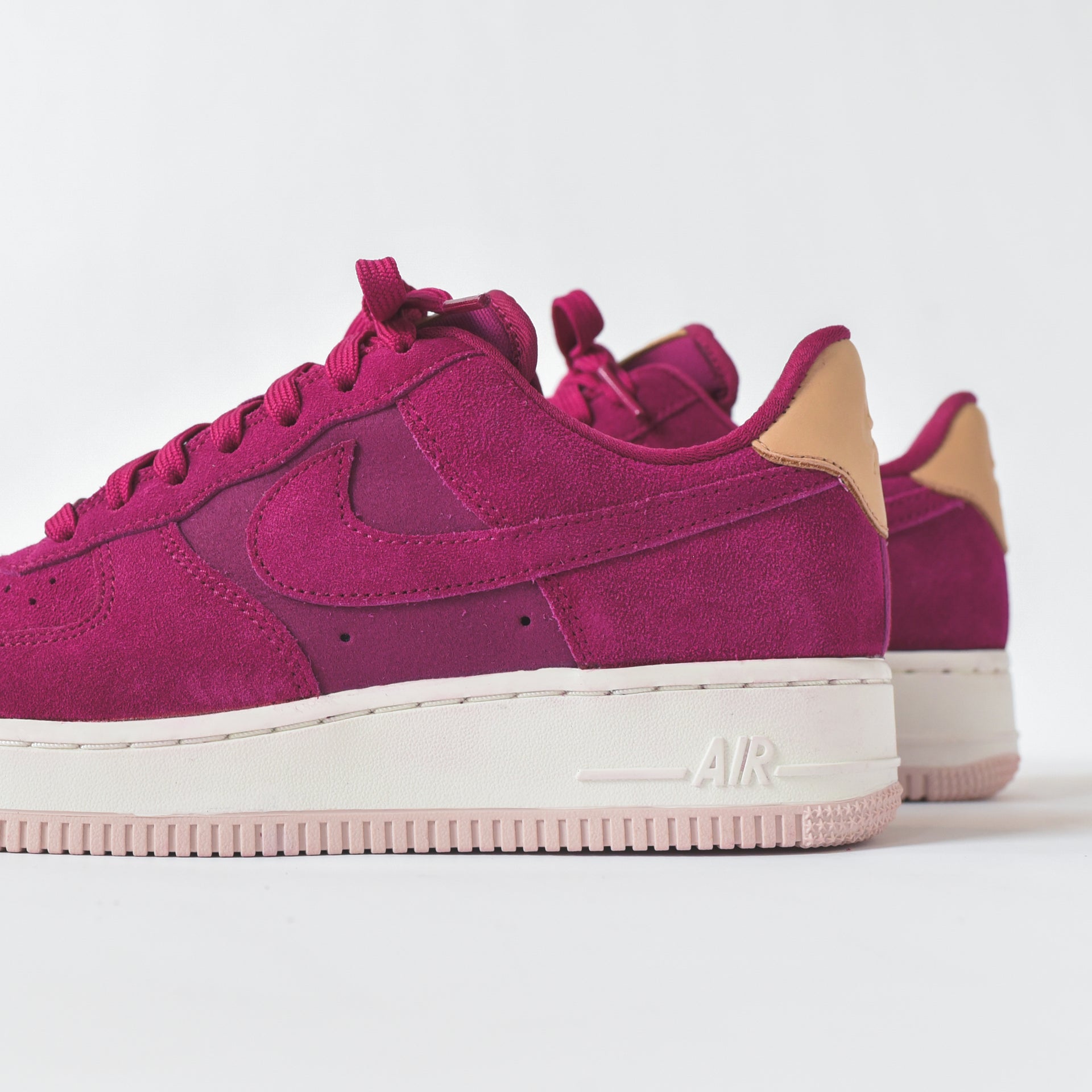 Nike WMNS Air Force 1 '07 Premium - True Berry