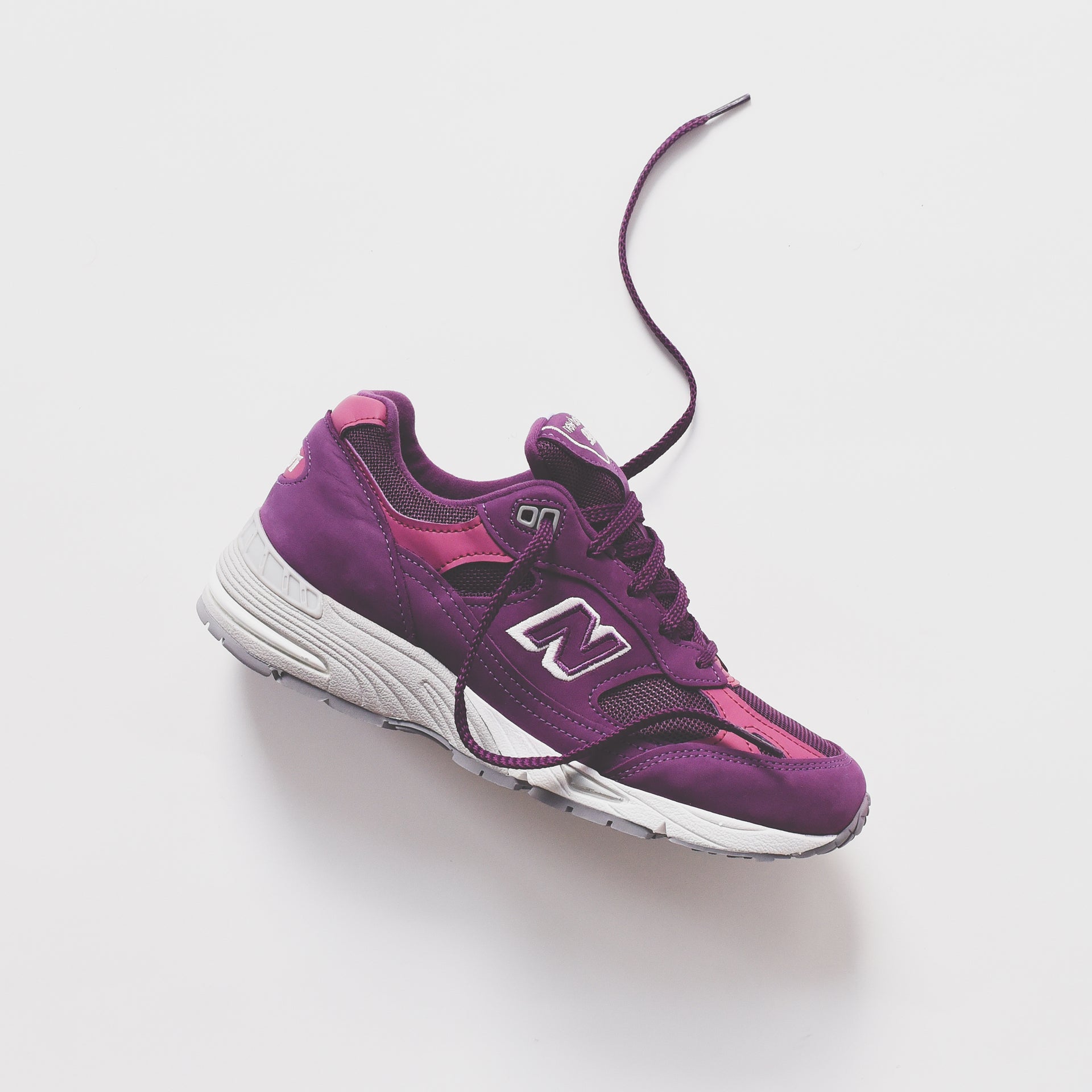 New Balance WMNS 991 Purple – Kith - Main Image