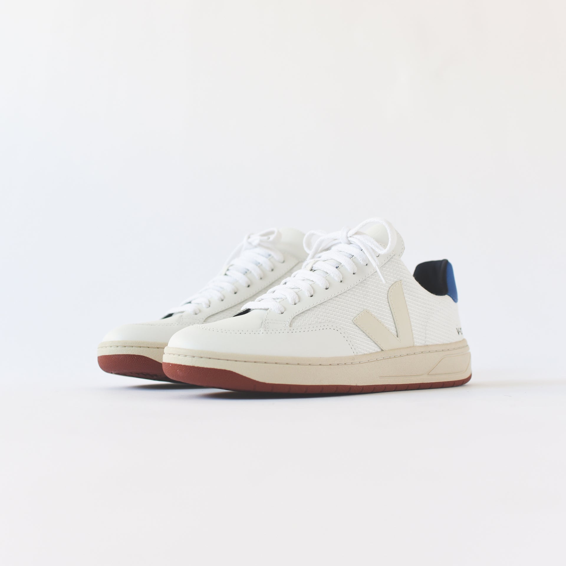 Veja V-12 Bastille - White / Indigo / Rust