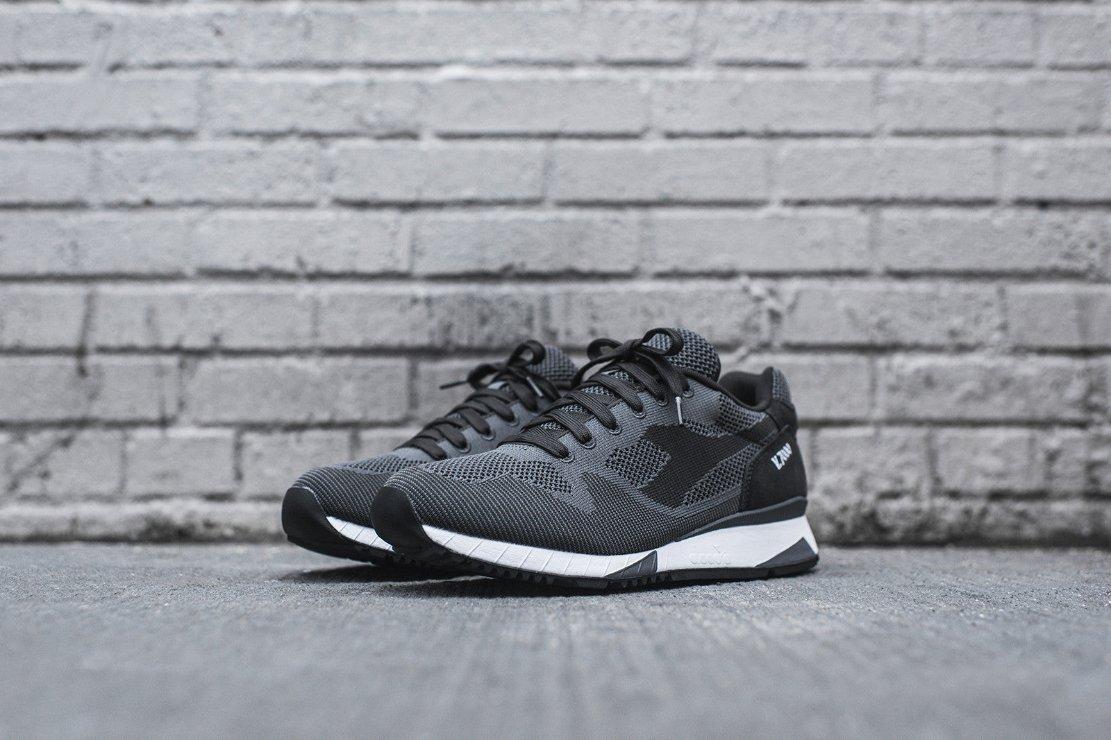 Diadora V7000 Weave - Steel Grey