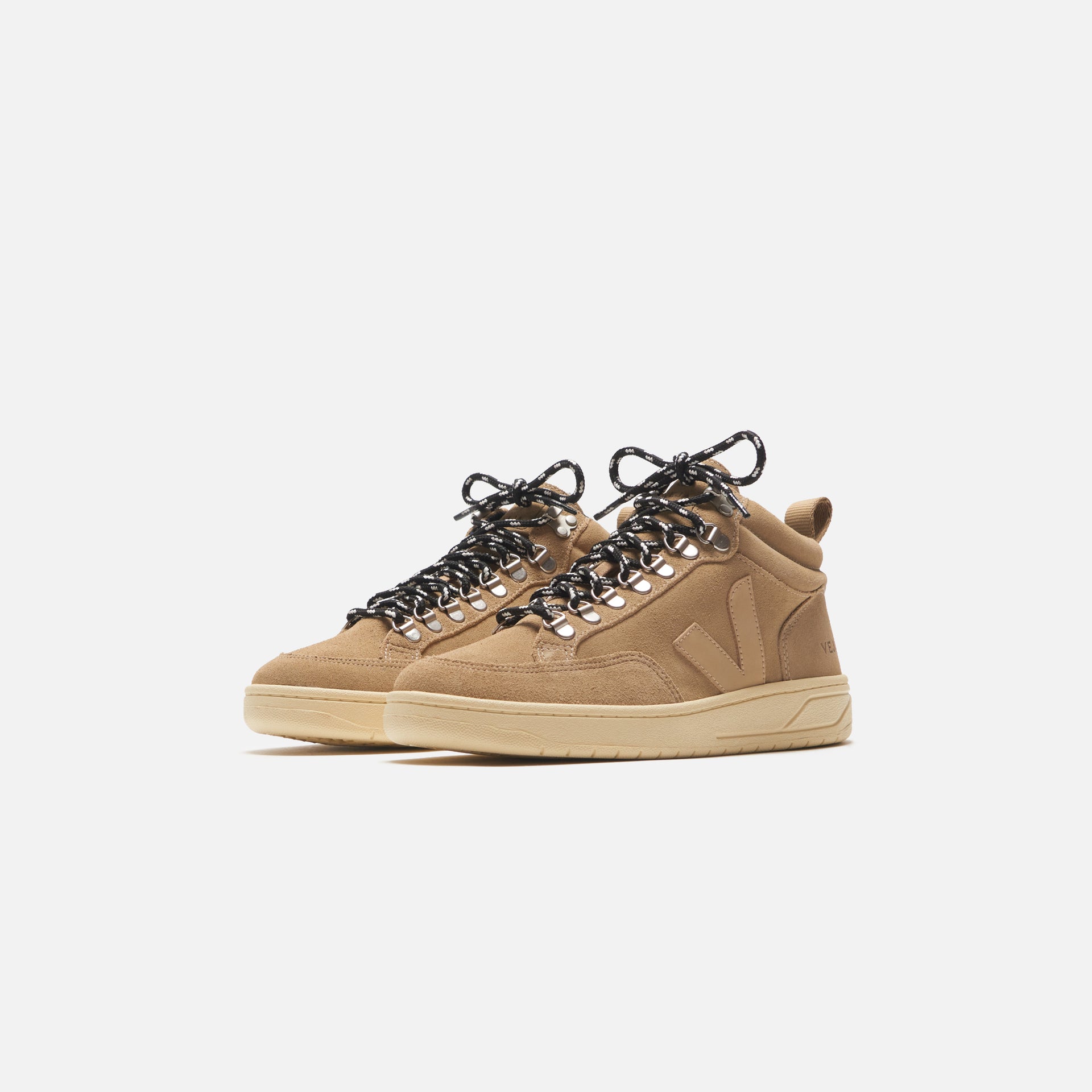 Veja Roraima Dune Almond Suede - Maple