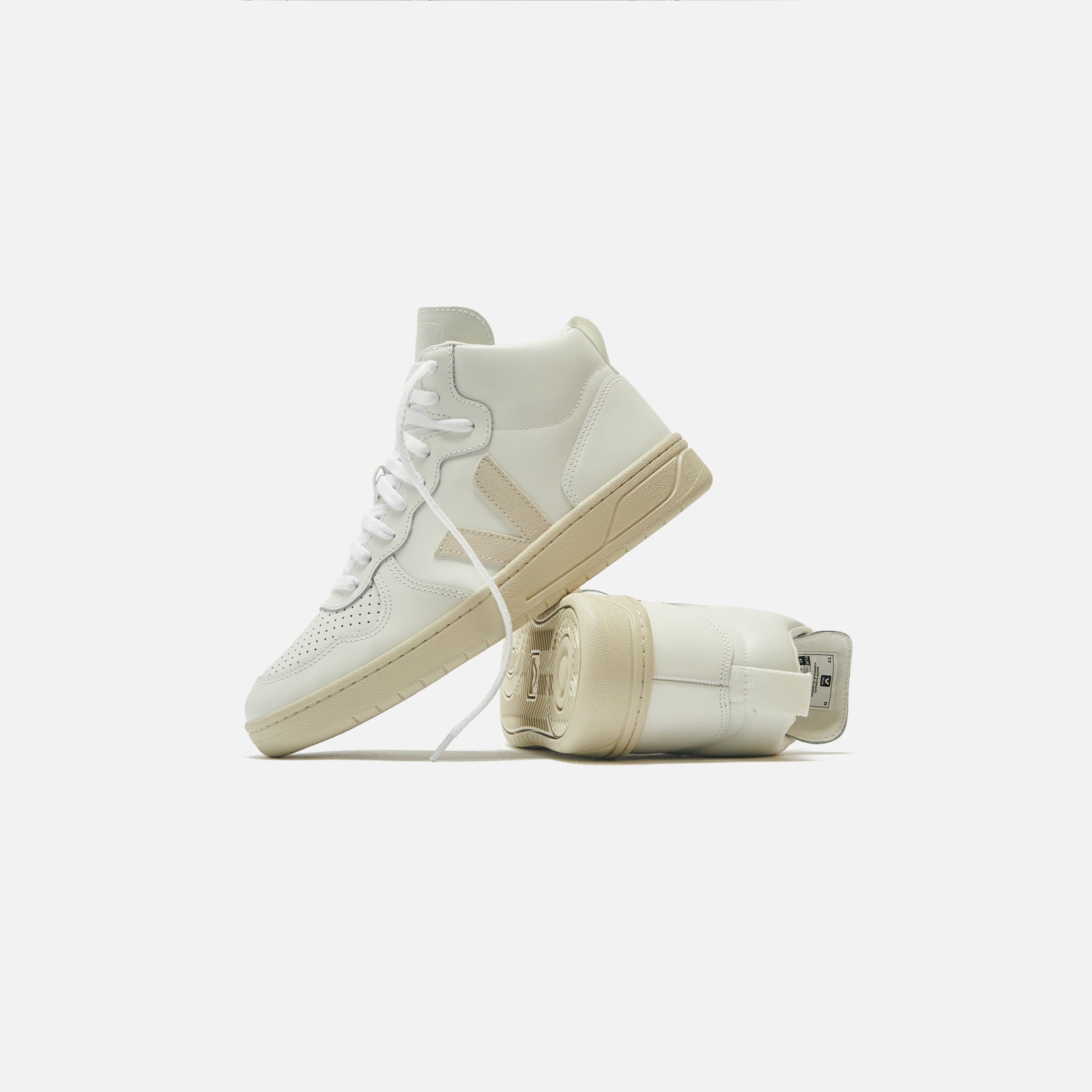 Veja V-15 Extra - White Natural