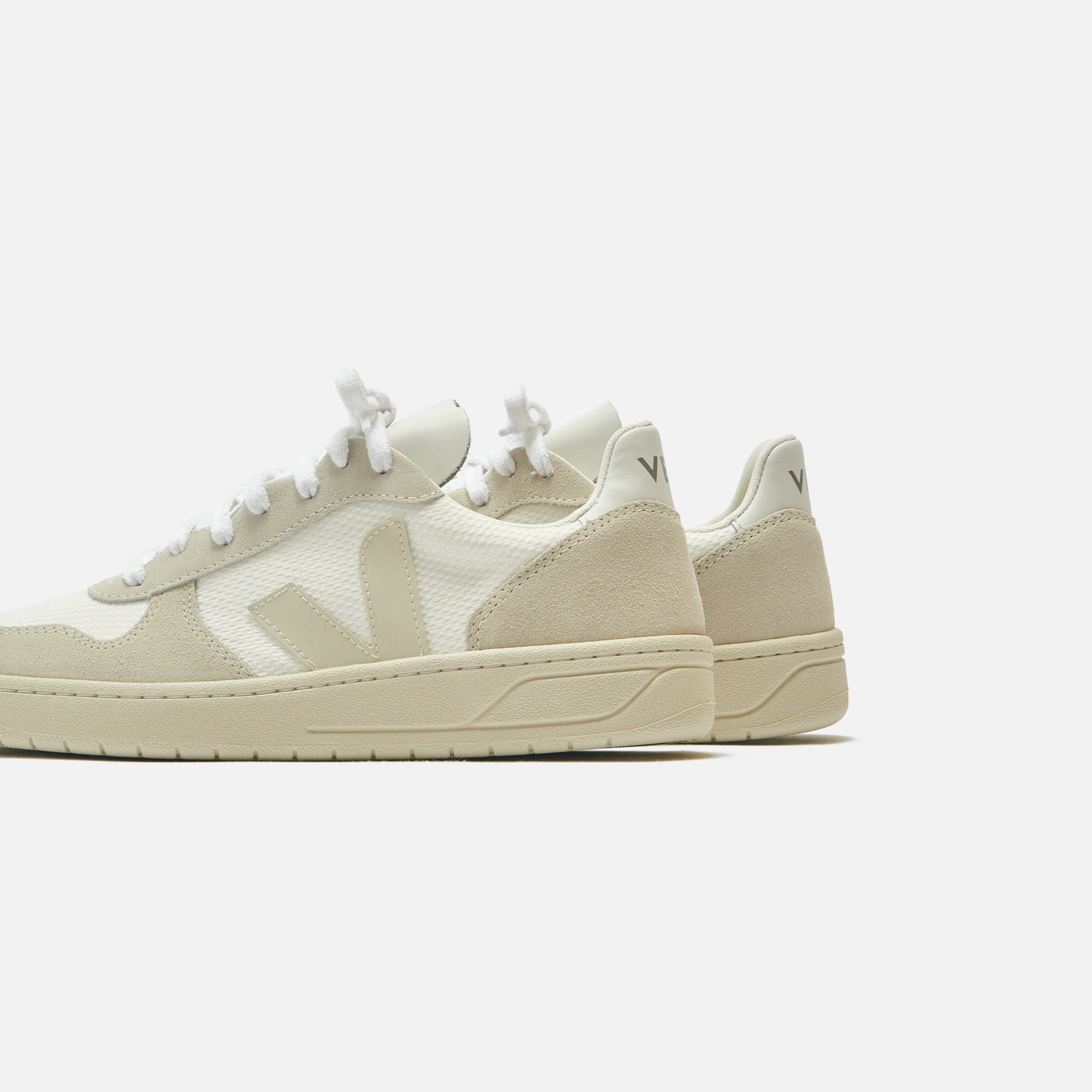 Veja WMNS V-10 - White / Natural Pierre