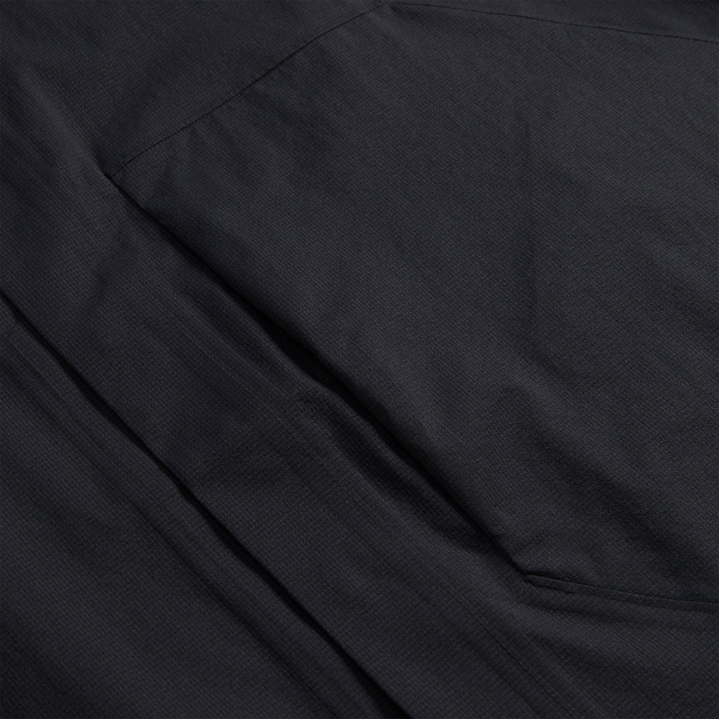 Veilance Demlo Shirt - Black – Kith